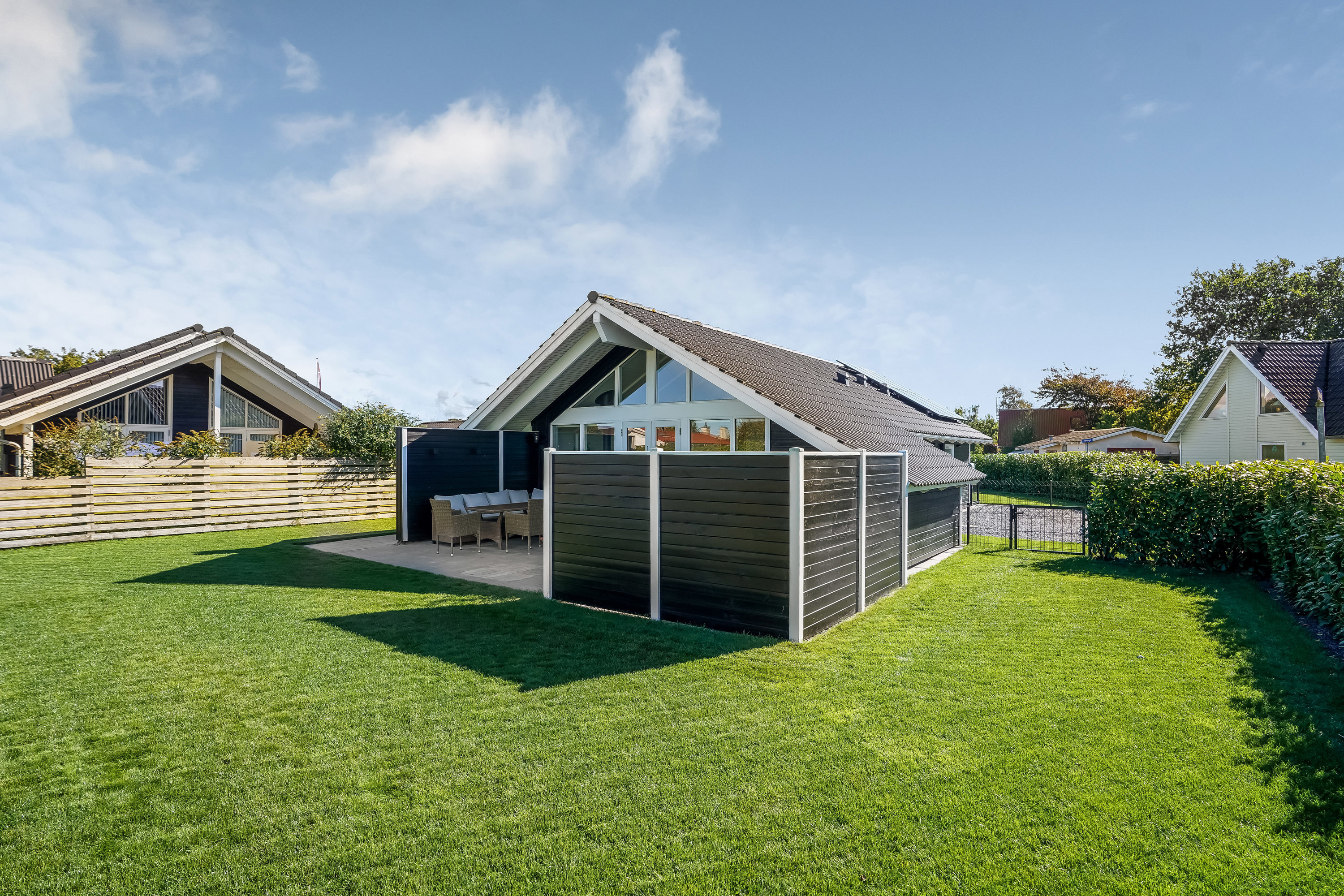 Fremhævet ejendommen billede i fuldskærmstilstand. Billede af Åvej 18, Varbjerg Strand, 5464 Brenderup Fyn