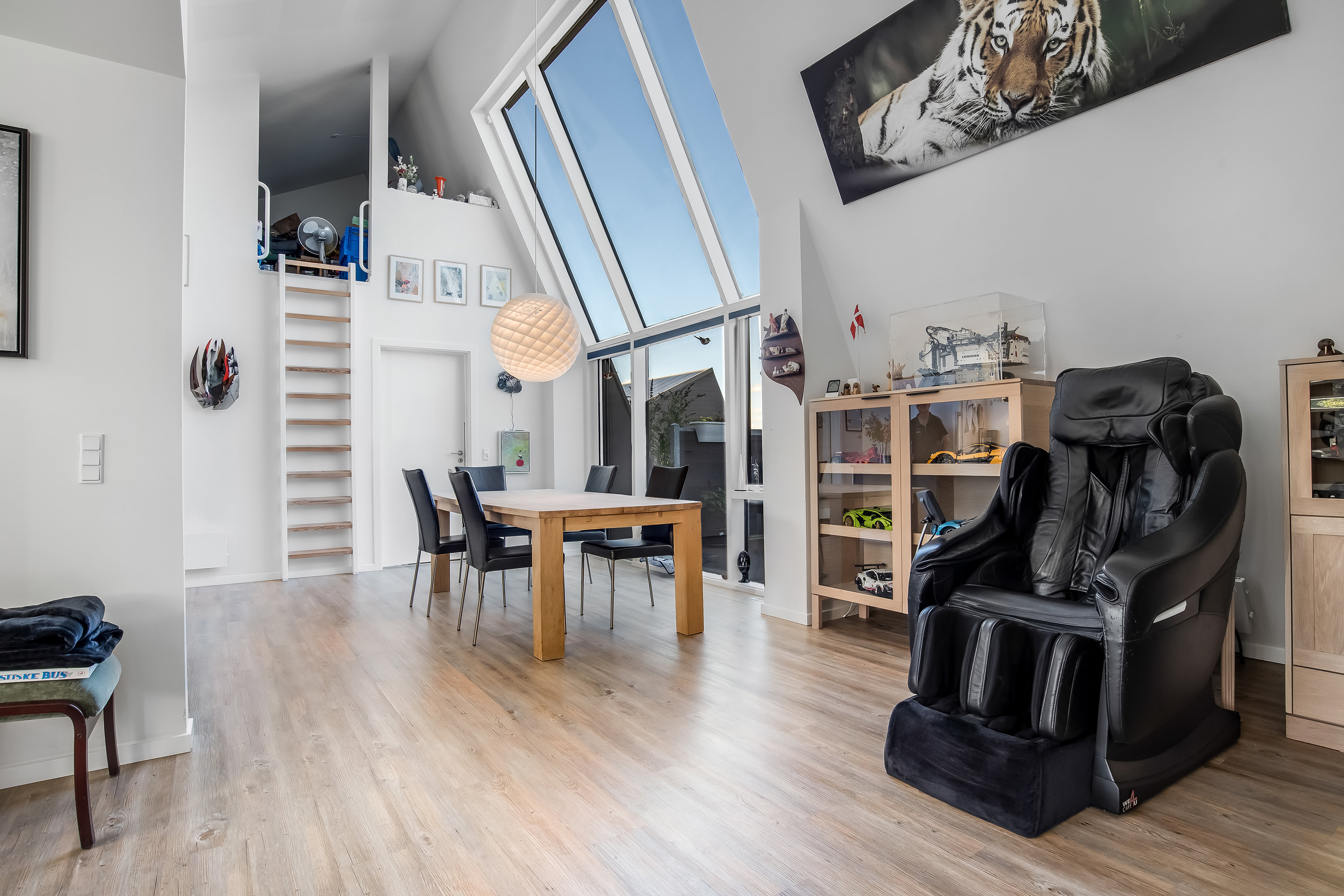 Fremhævet stue billede i fuldskærmstilstand. Billede af Teglparken 10, 7500 Holstebro