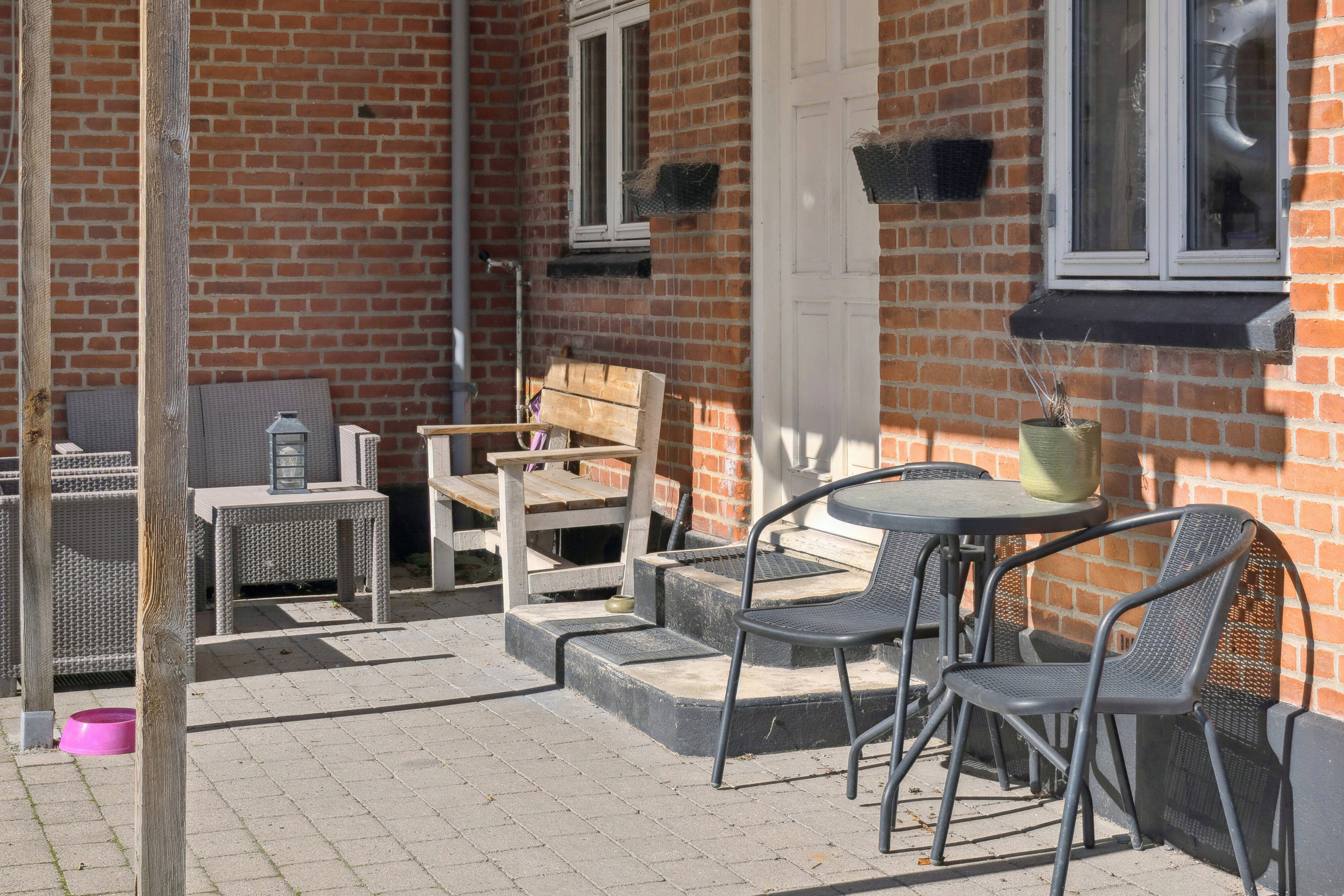 Fremhævet terrasse billede i fuldskærmstilstand. Billede af Hovedgaden 52, Ubby, 4490 Jerslev Sjælland