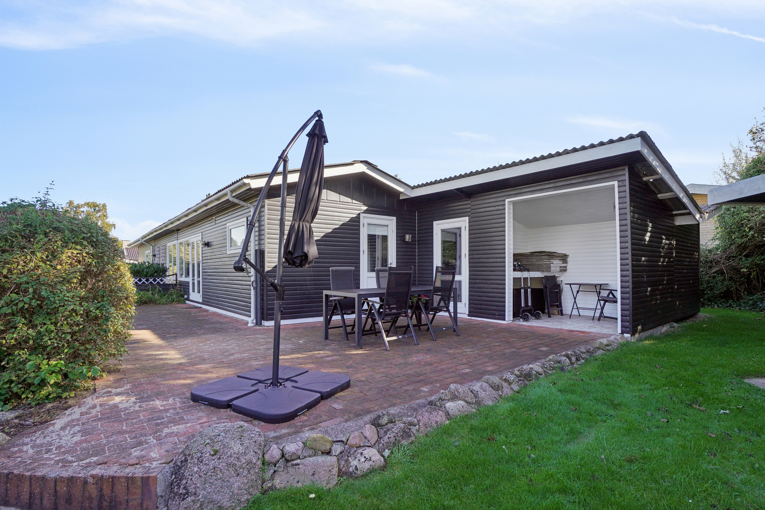 Miniaturebillede 2: set fra haven. Billede af Mellemvang 4, Ejby, 4070 Kirke Hyllinge