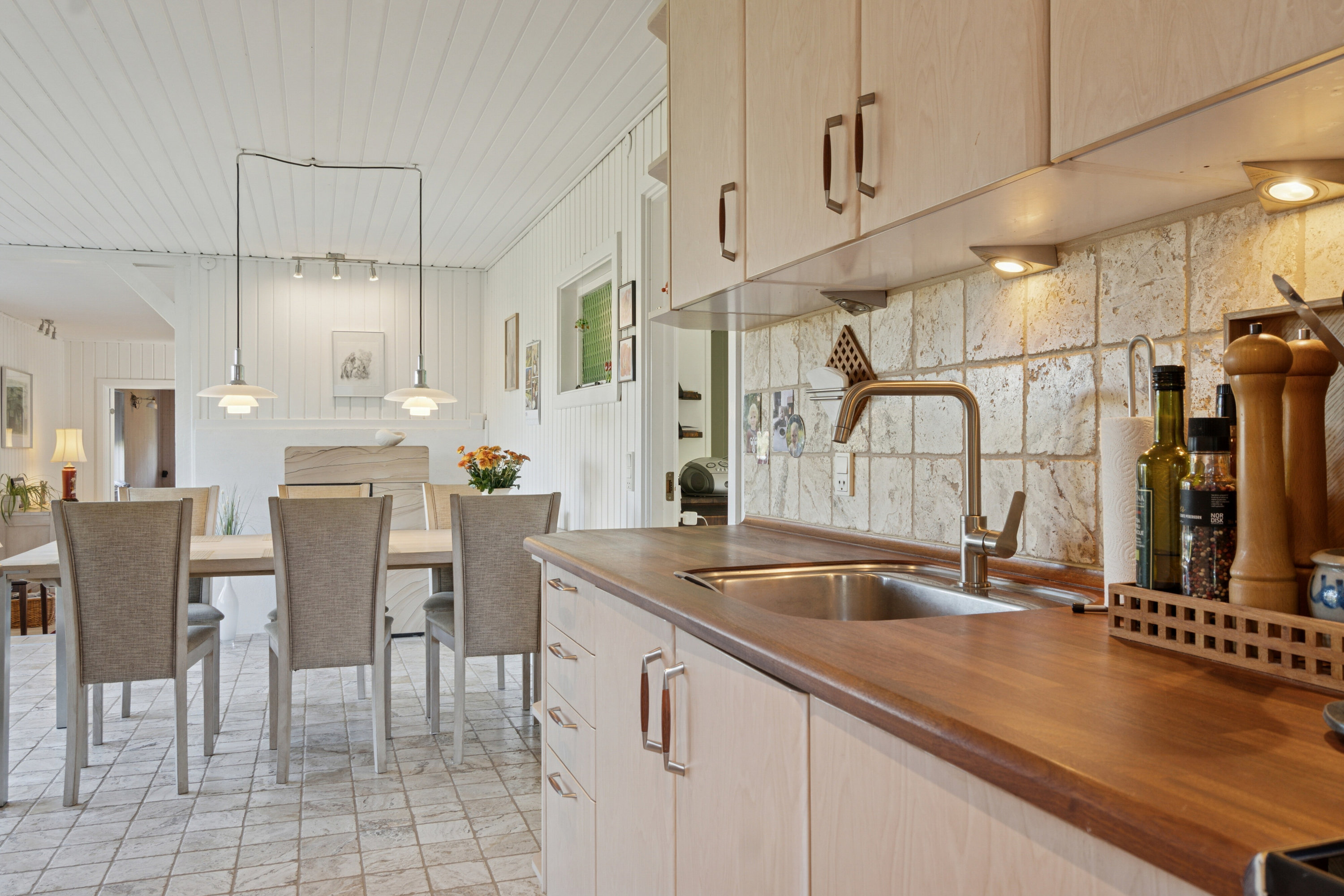 Fremhævet spisestue billede i fuldskærmstilstand. Billede af Mellemvang 4, Ejby, 4070 Kirke Hyllinge