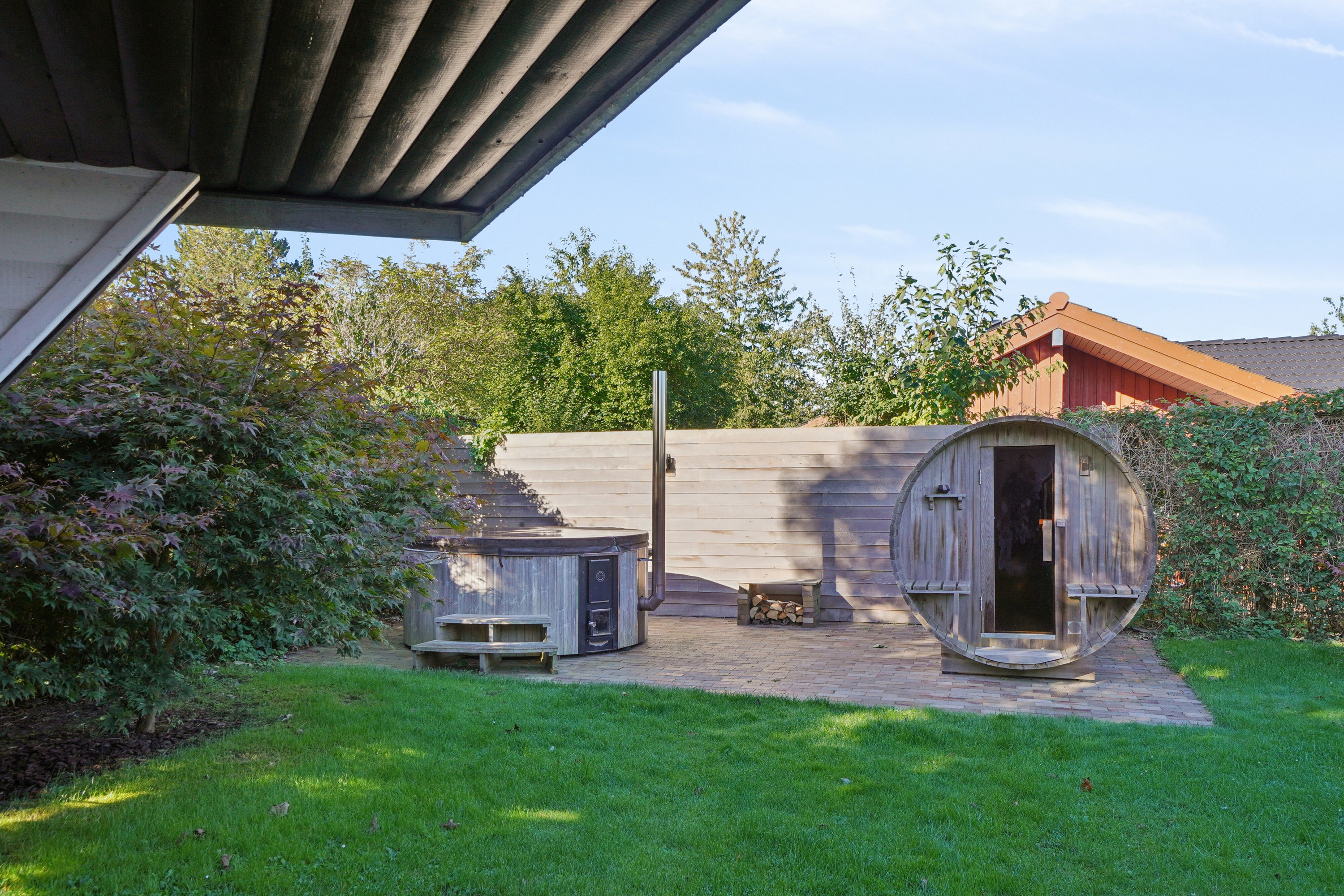 Fremhævet set fra haven billede i fuldskærmstilstand. Billede af Mellemvang 4, Ejby, 4070 Kirke Hyllinge