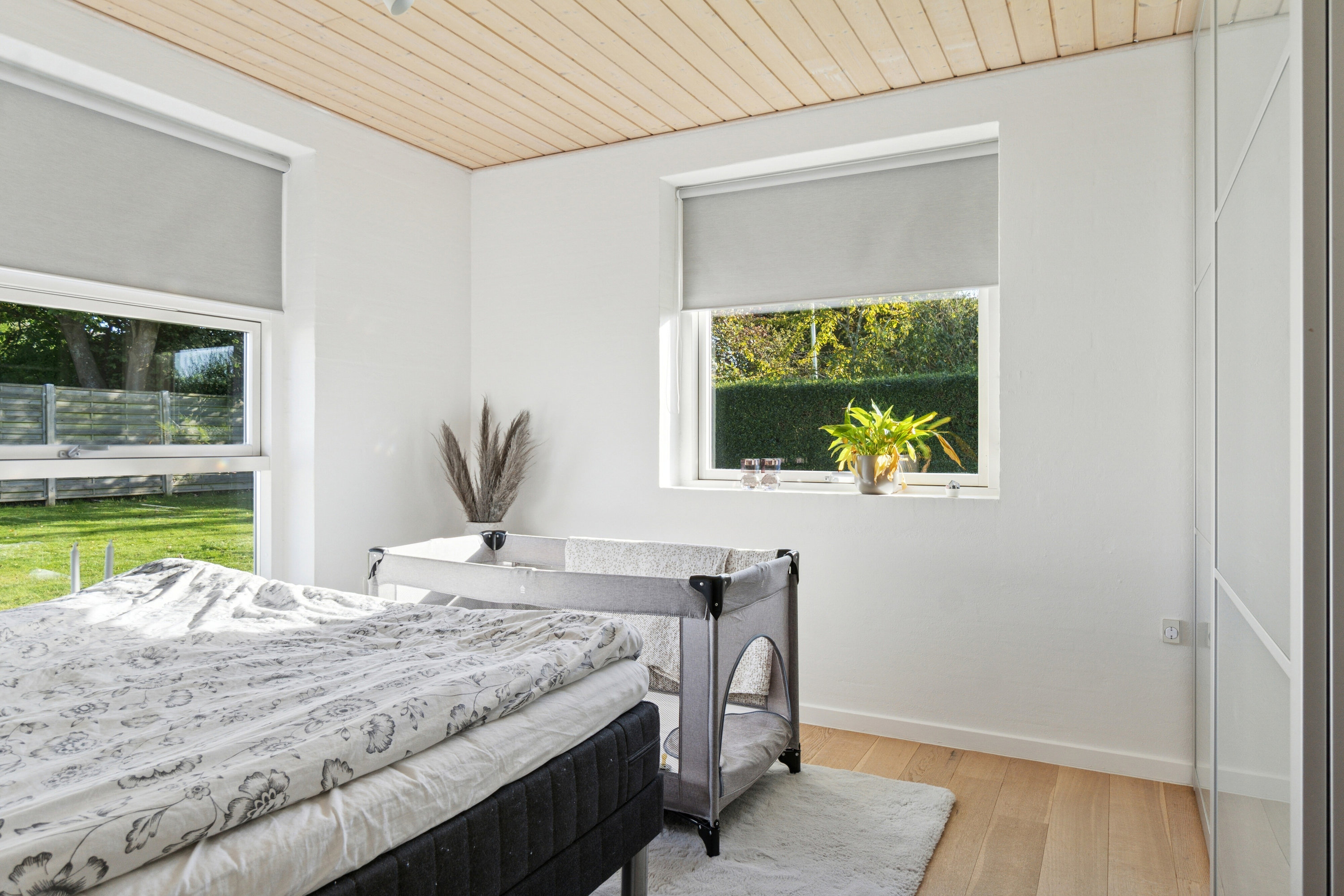 Fremhævet soveværelse billede i fuldskærmstilstand. Billede af Skydevænget 9, 4262 Sandved