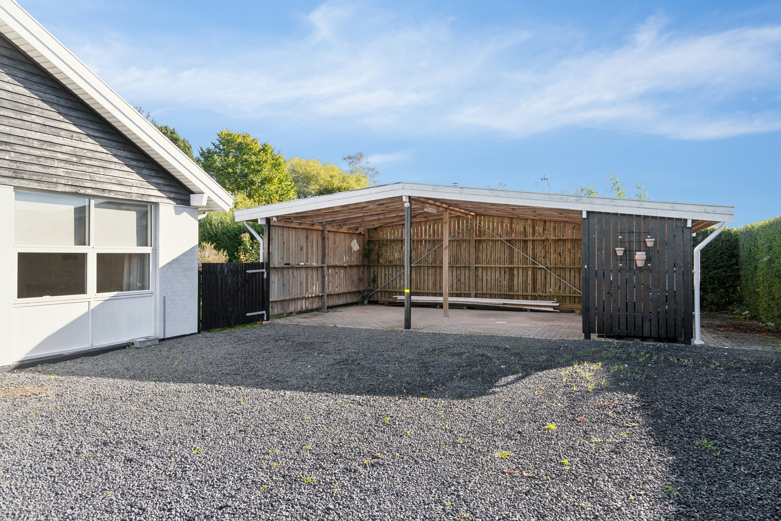 Fremhævet udendørs billede i fuldskærmstilstand. Billede af Skydevænget 9, 4262 Sandved