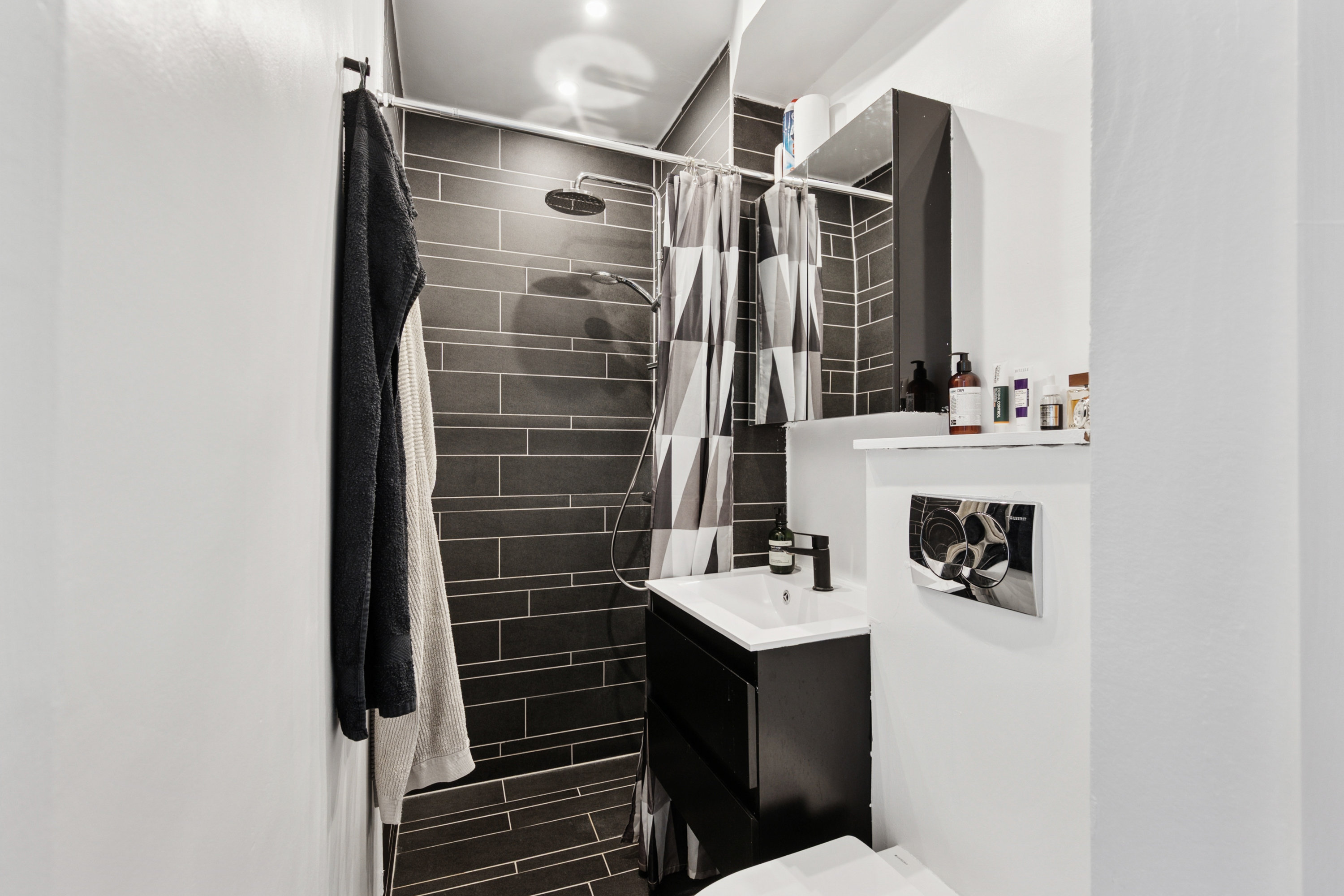 Fremhævet badeværelse billede i fuldskærmstilstand. Billede af Slejpnersgade 2, 5. tv., 2200 København N