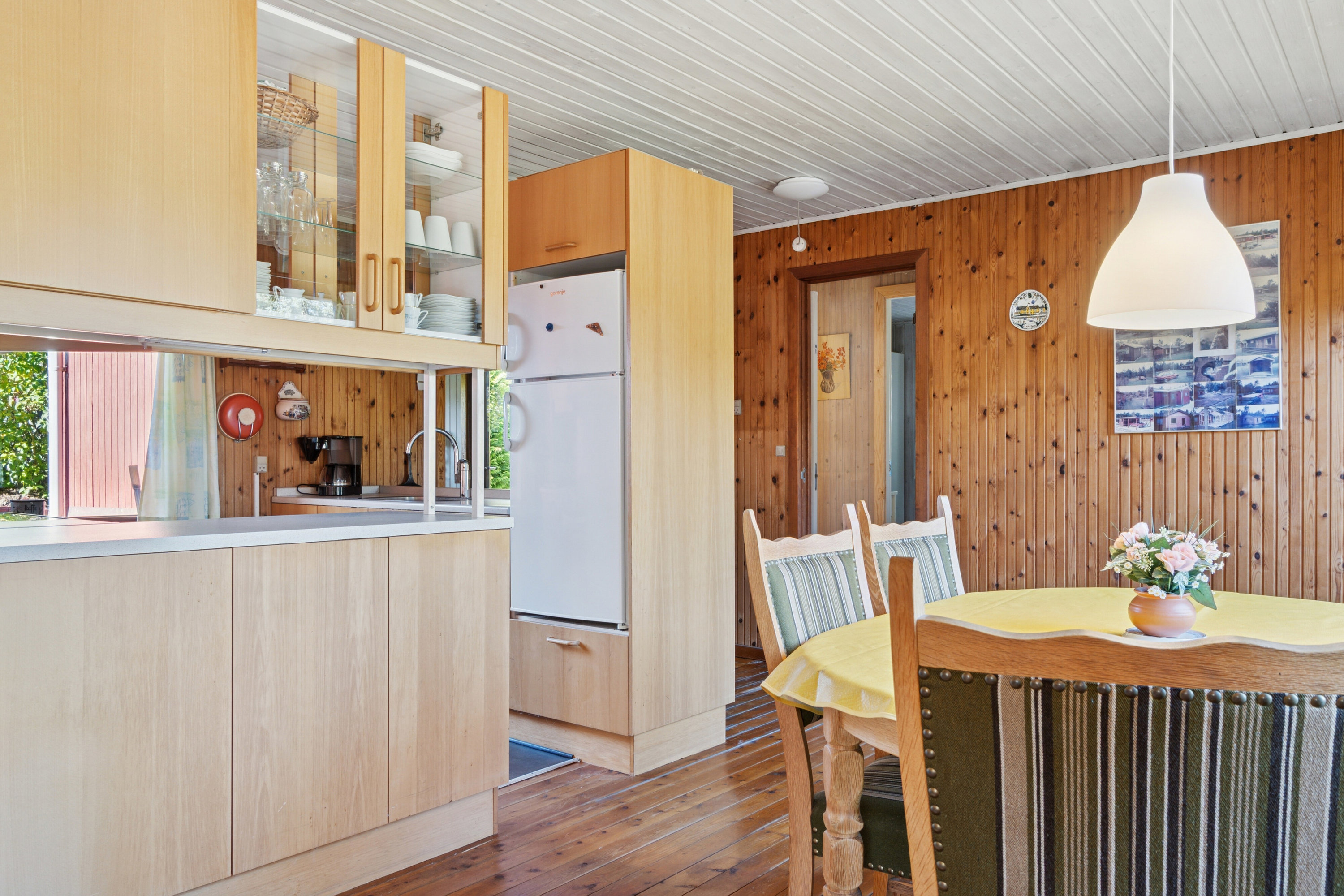 Fremhævet spisestue billede i fuldskærmstilstand. Billede af Olaf Poulsensvej 5, Evetofte, 3370 Melby