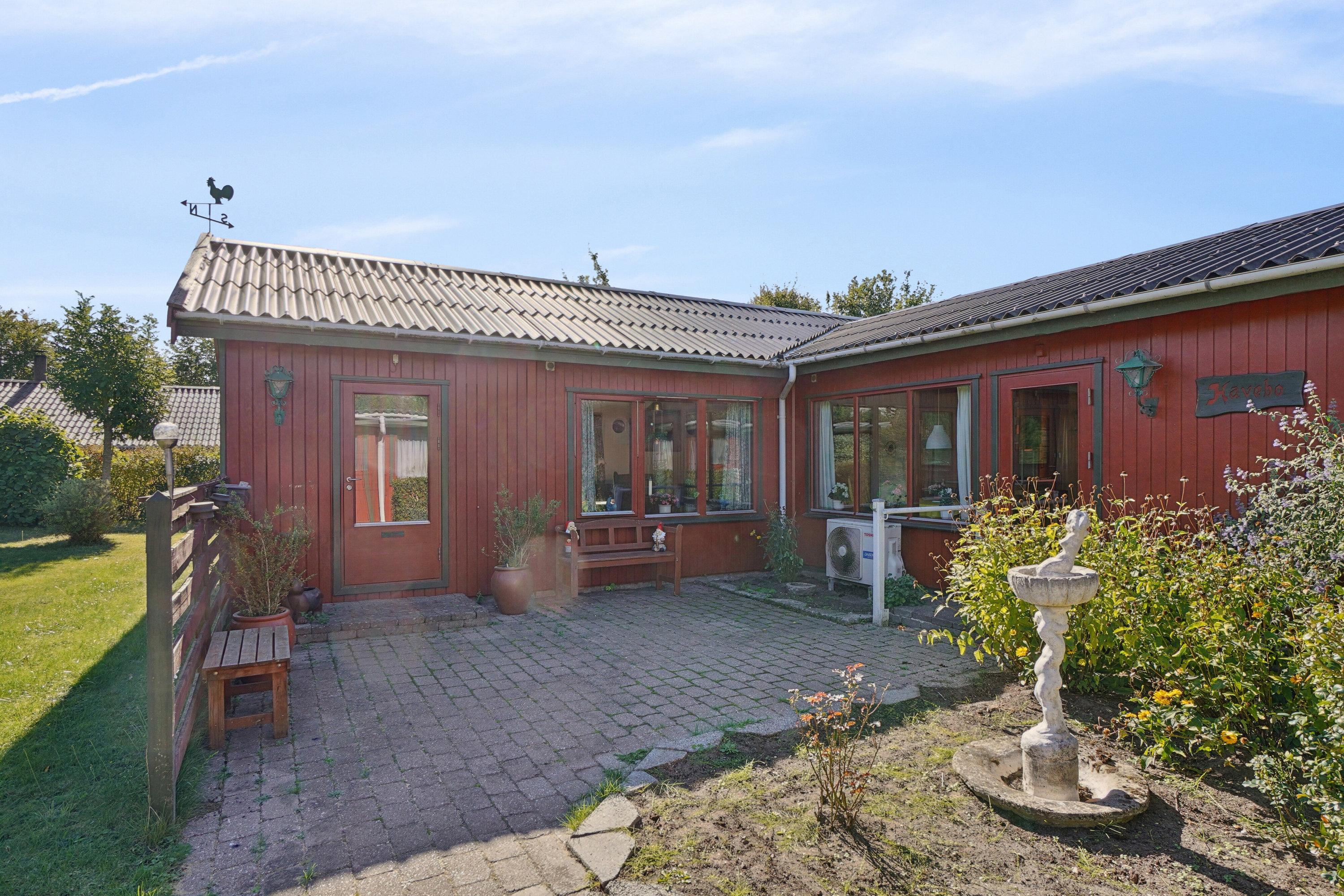 Fremhævet udendørs billede i fuldskærmstilstand. Billede af Olaf Poulsensvej 5, Evetofte, 3370 Melby