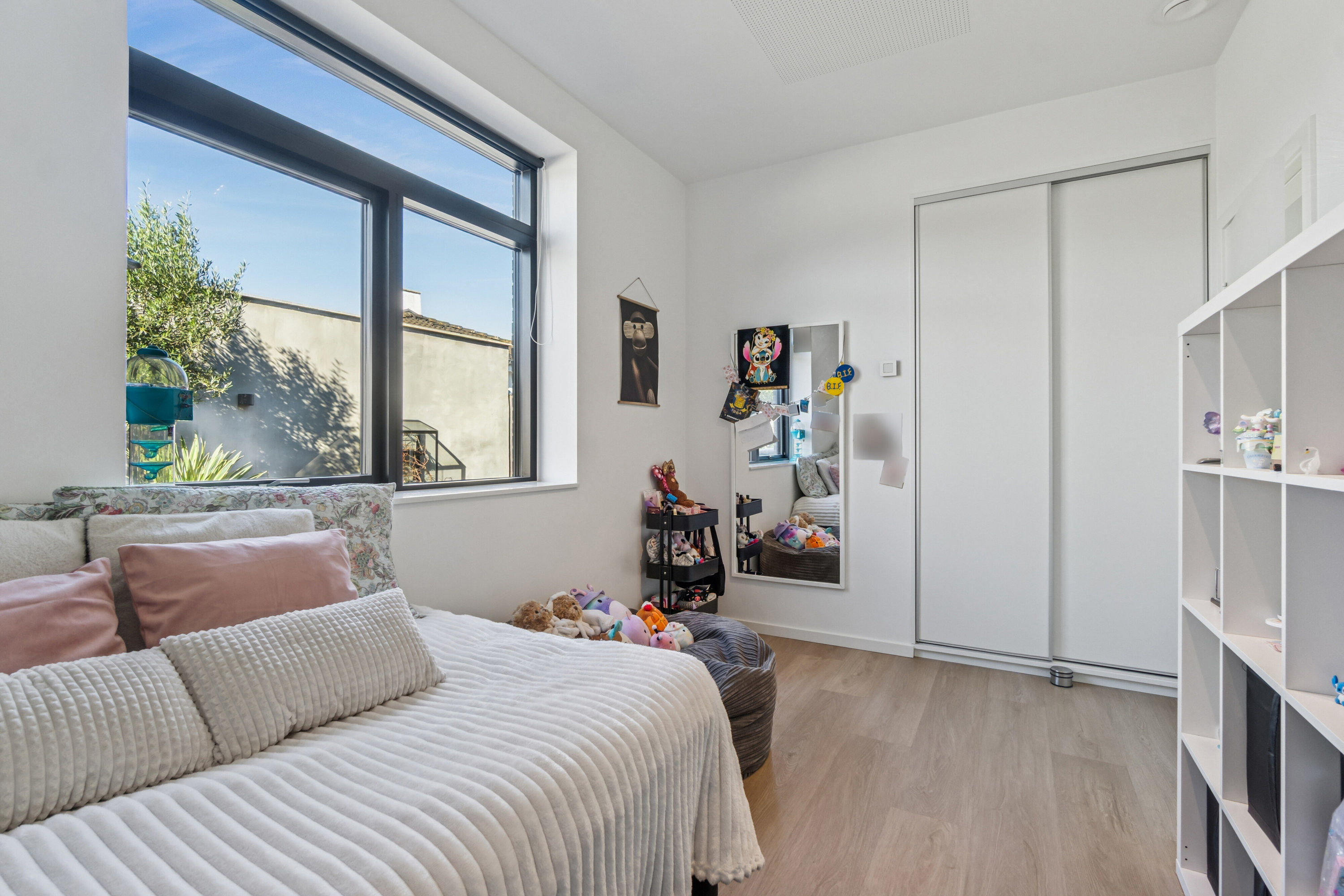 Fremhævet værelse billede i fuldskærmstilstand. Billede af Ejby Alle 23, 2650 Hvidovre