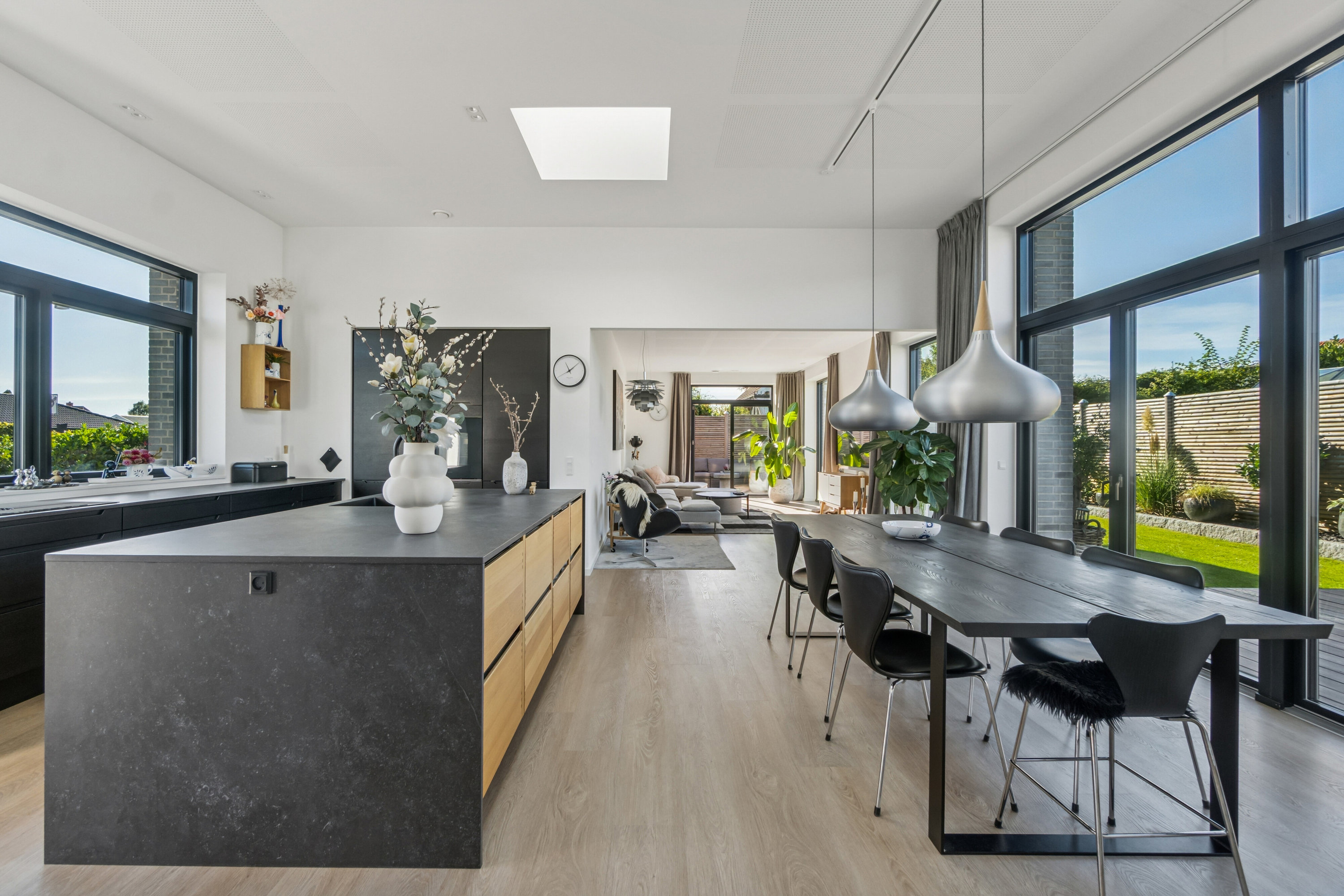 Fremhævet køkken billede i fuldskærmstilstand. Billede af Ejby Alle 23, 2650 Hvidovre