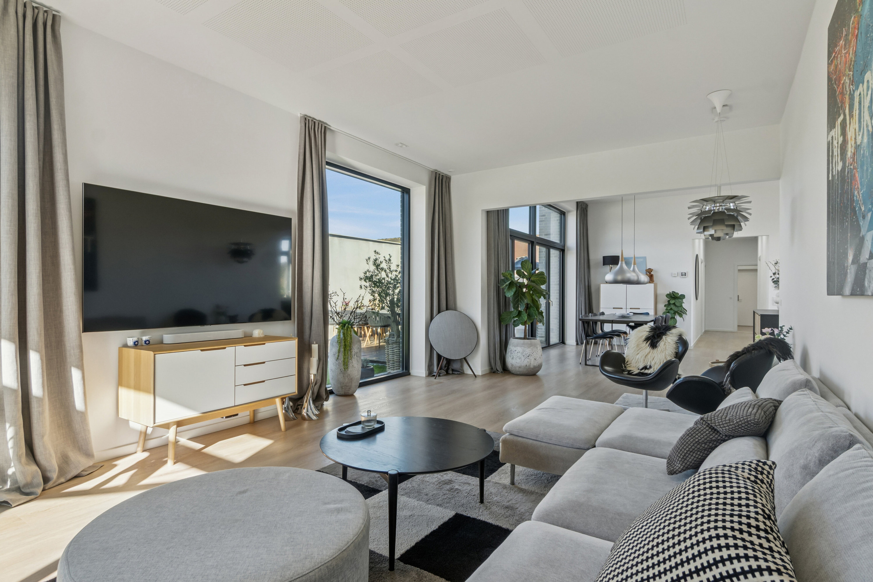 Fremhævet stue billede i fuldskærmstilstand. Billede af Ejby Alle 23, 2650 Hvidovre