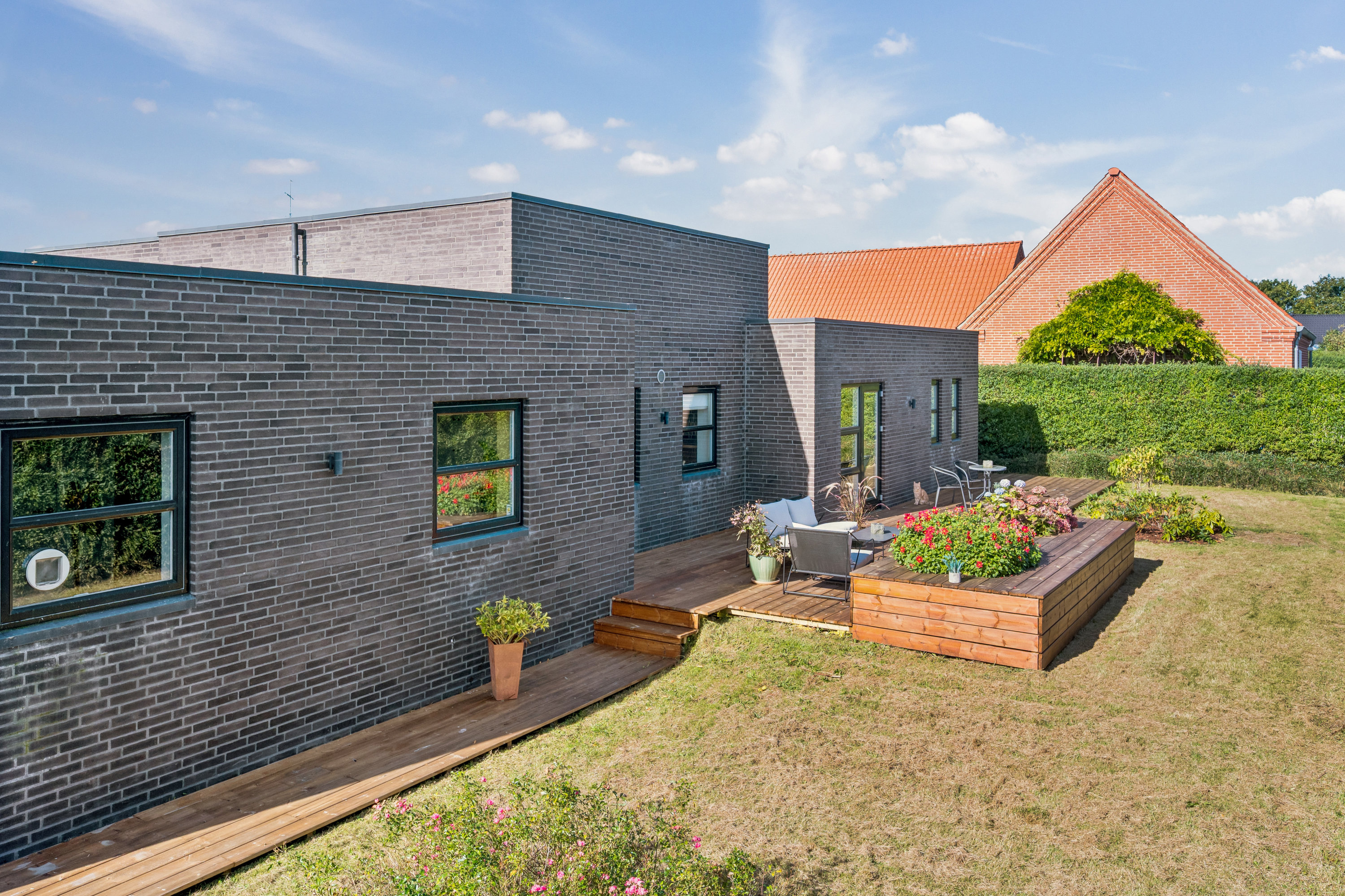 Fremhævet ejendom 1 billede i fuldskærmstilstand. Billede af Korsagervej 4, Foldby, 8382 Hinnerup