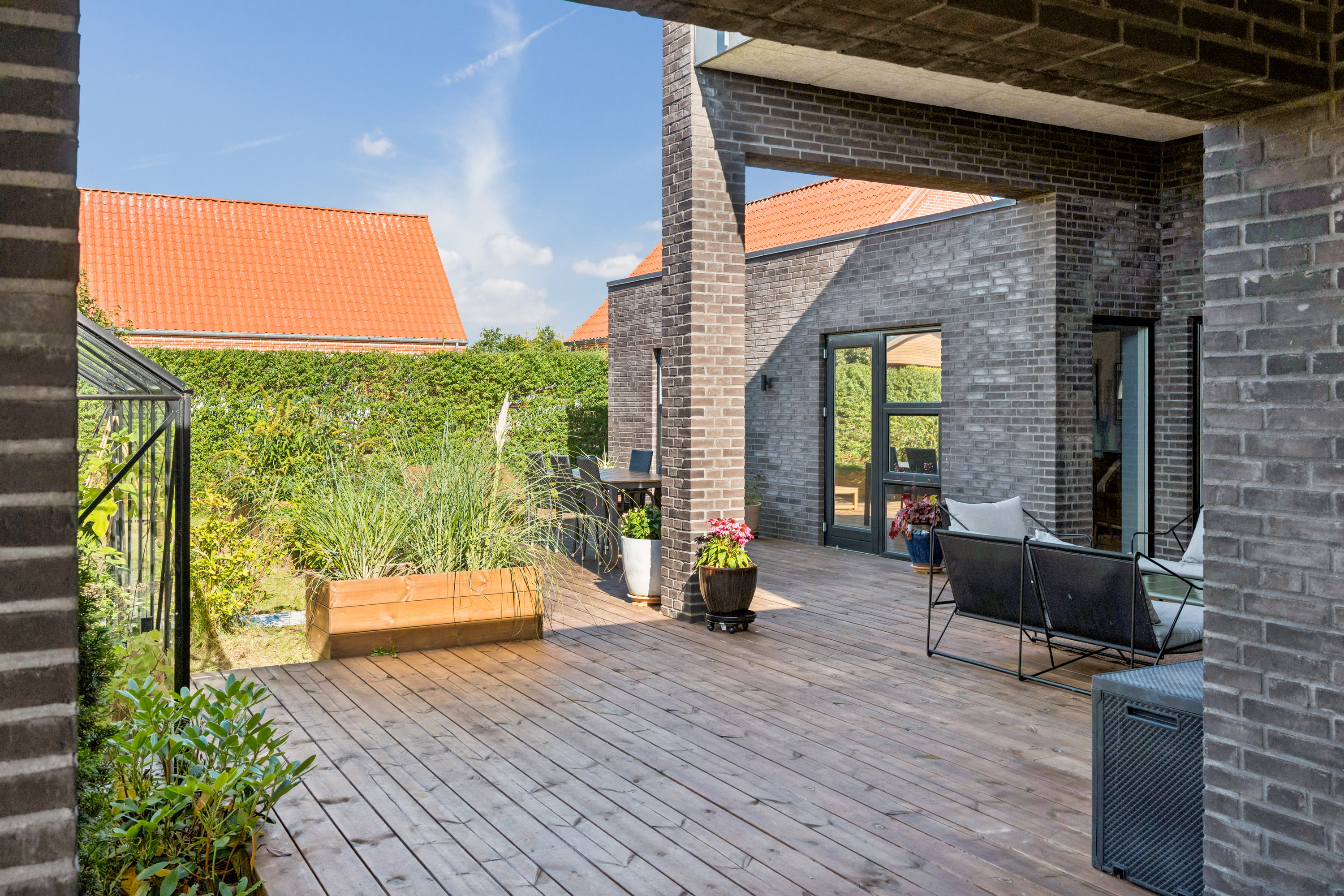 Fremhævet ejendom 1 billede i fuldskærmstilstand. Billede af Korsagervej 4, Foldby, 8382 Hinnerup