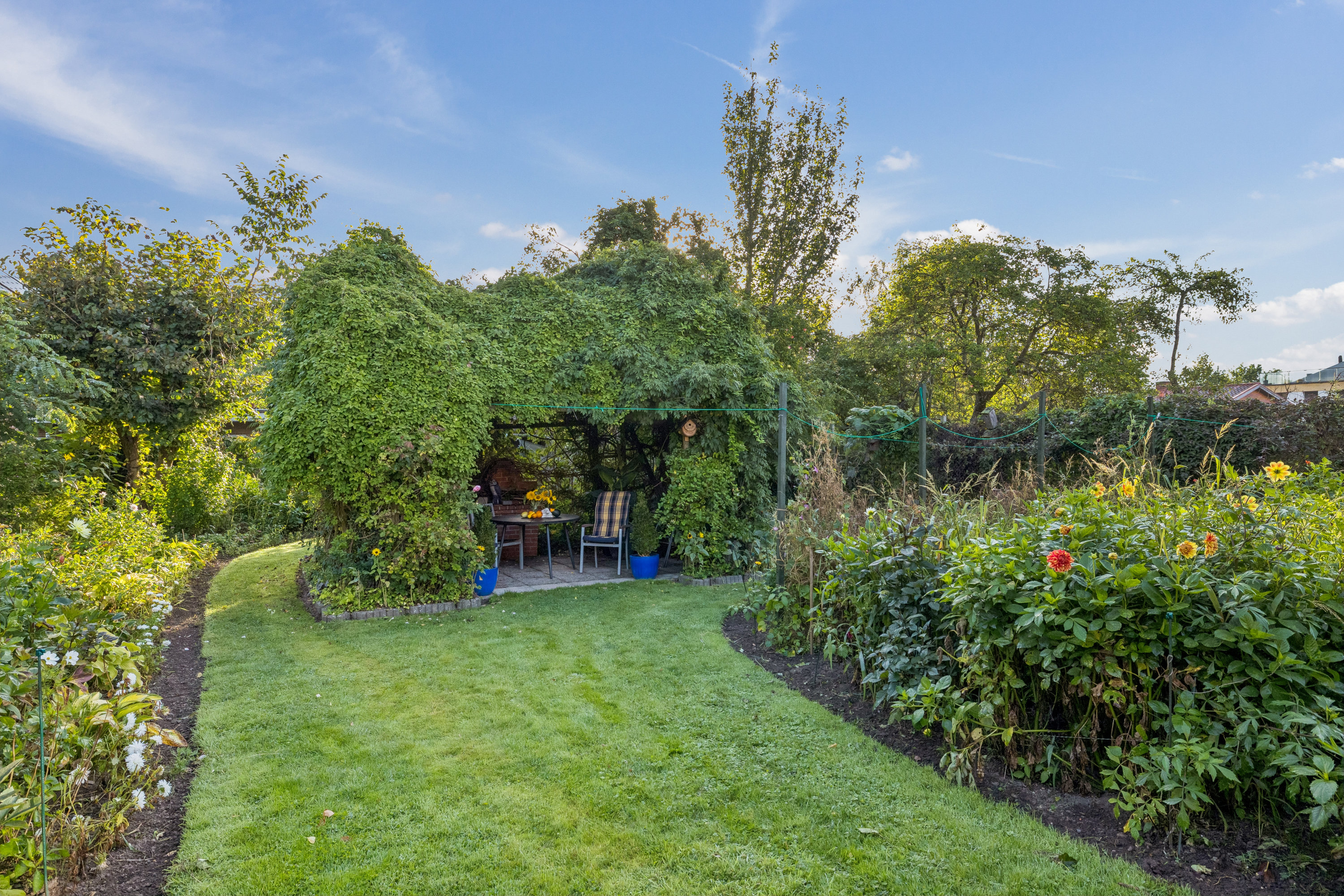 Fremhævet have billede i fuldskærmstilstand. Billede af Teglvej 16, 8930 Randers NØ