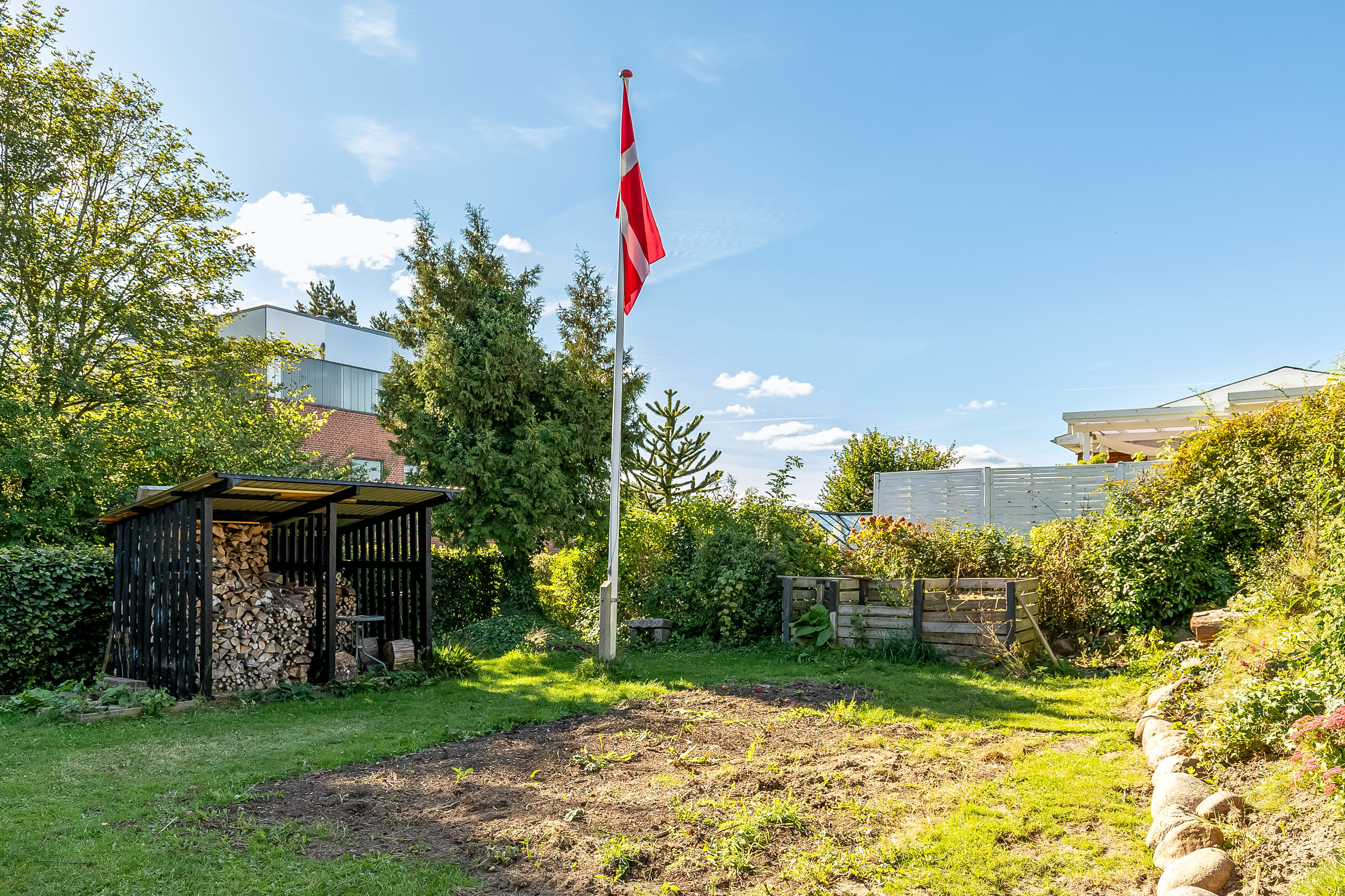 Fremhævet have billede i fuldskærmstilstand. Billede af Hans Tavsens Vej 3, 6000 Kolding