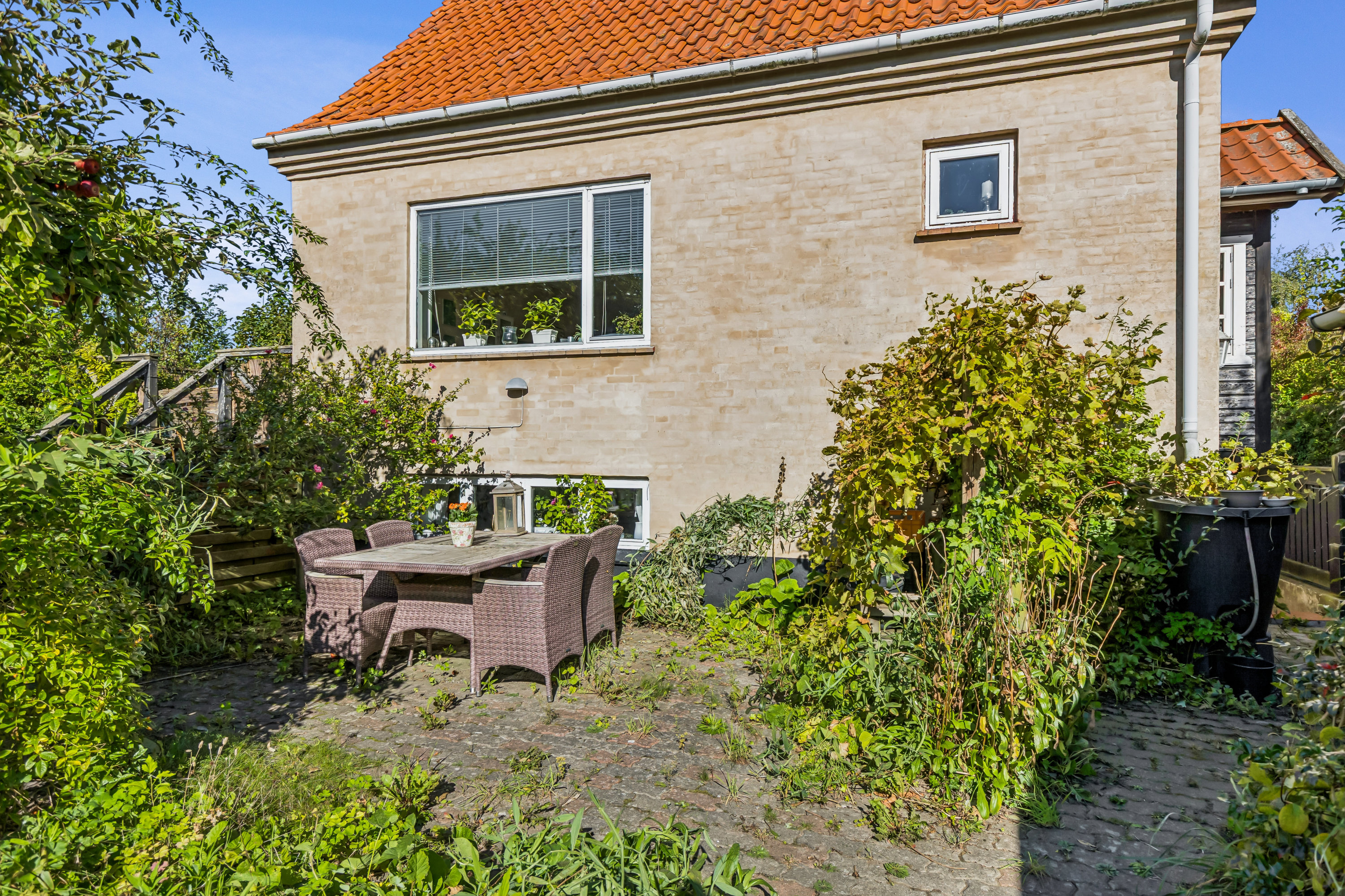 Fremhævet ejendom billede i fuldskærmstilstand. Billede af Hovedgaden 107, 4520 Svinninge