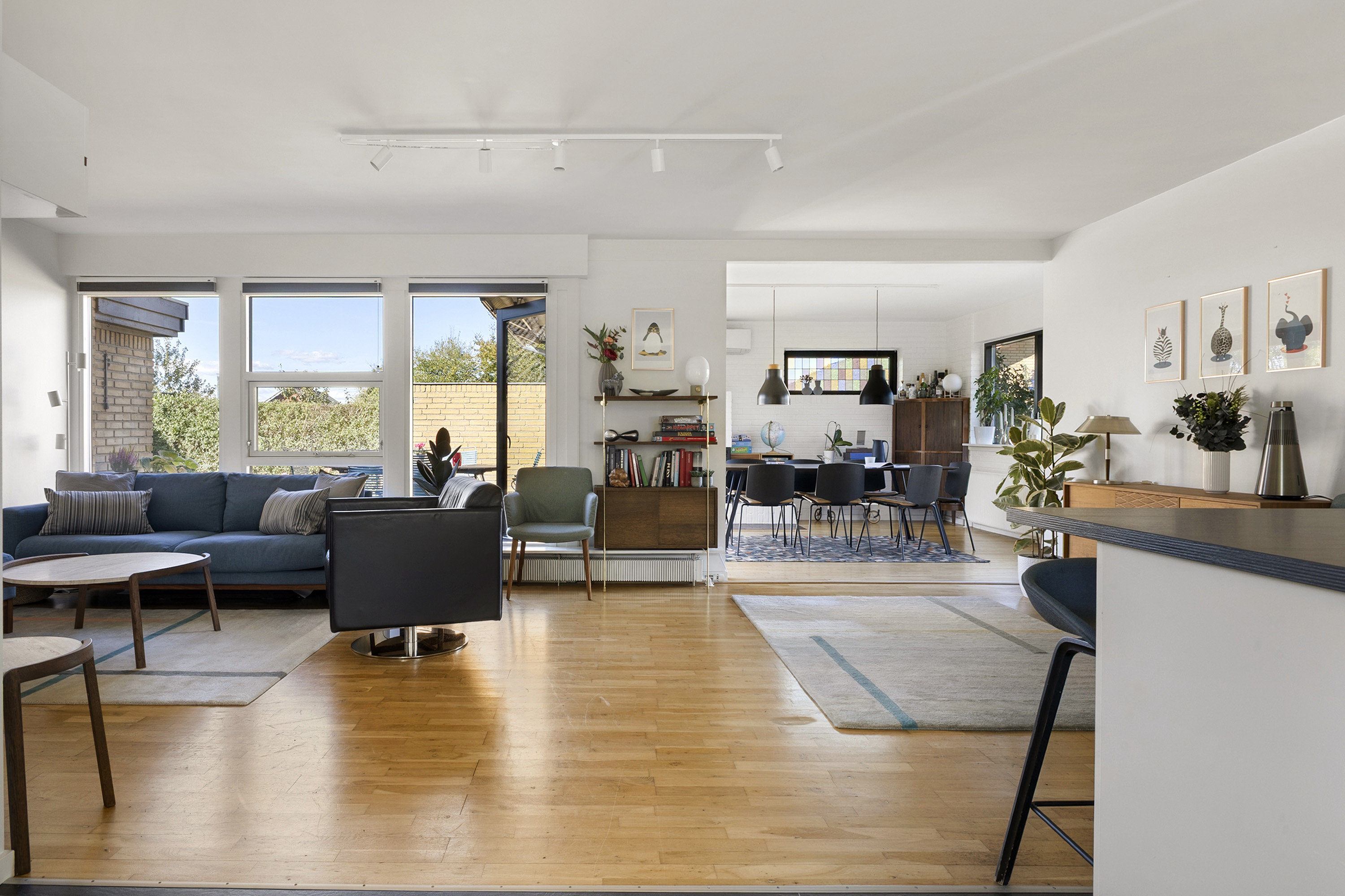 Fremhævet stue billede i fuldskærmstilstand. Billede af Heimdalsvej 2, 6100 Haderslev