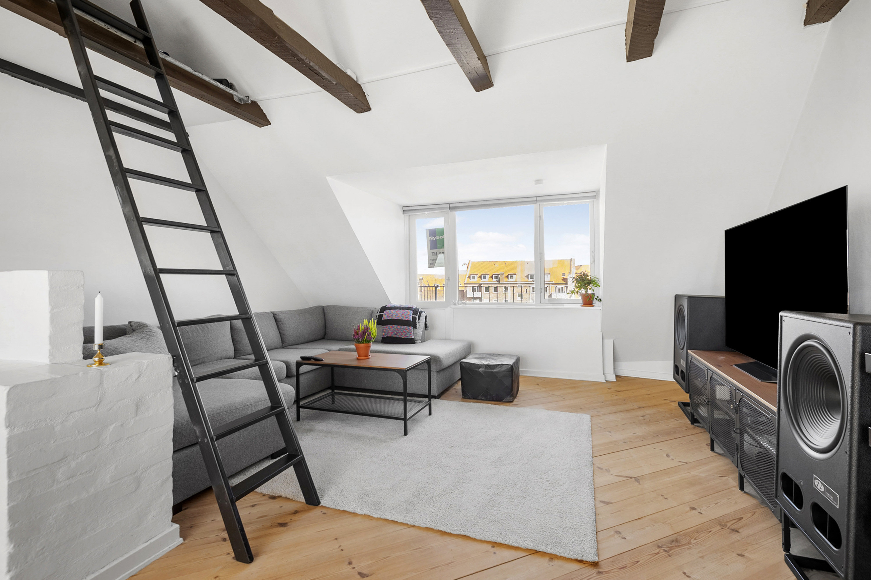 Fremhævet stue billede i fuldskærmstilstand. Billede af Willemoesgade 46, 4., 6700 Esbjerg