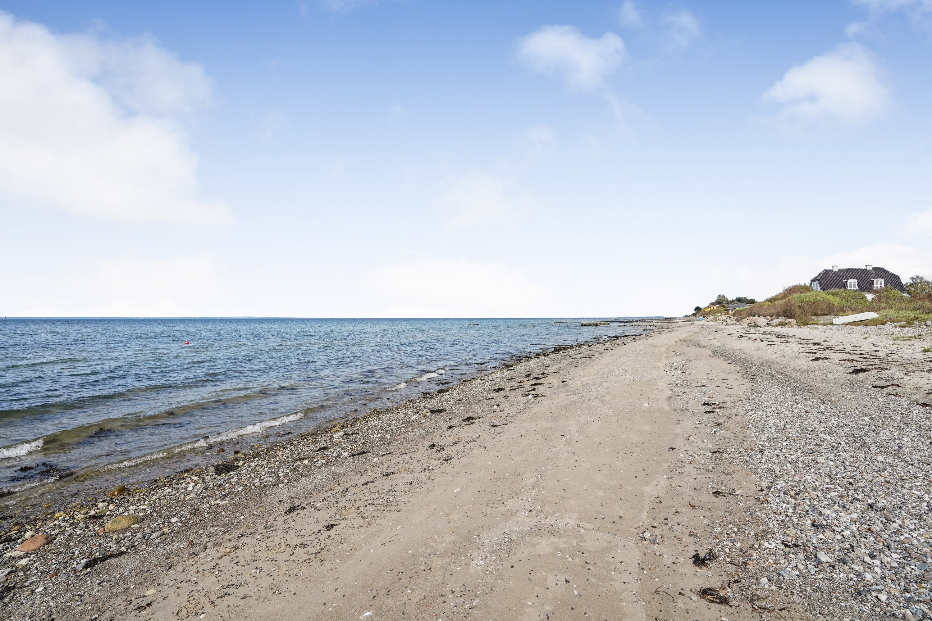 Fremhævet område billede i fuldskærmstilstand. Billede af Åvej 18, Varbjerg Strand, 5464 Brenderup Fyn