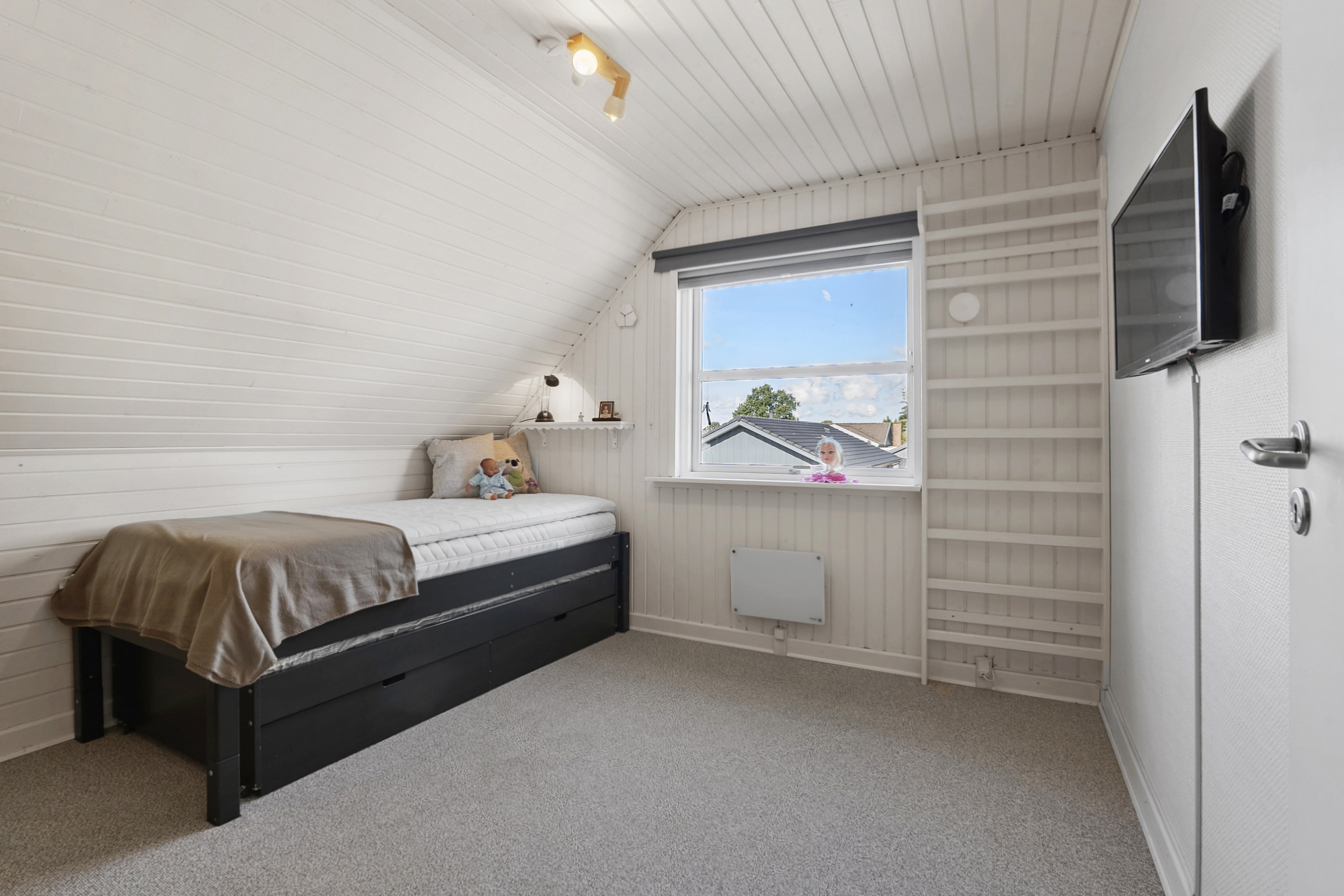 Fremhævet soveværelse billede i fuldskærmstilstand. Billede af Lunden 35, Hjordkær, 6230 Rødekro