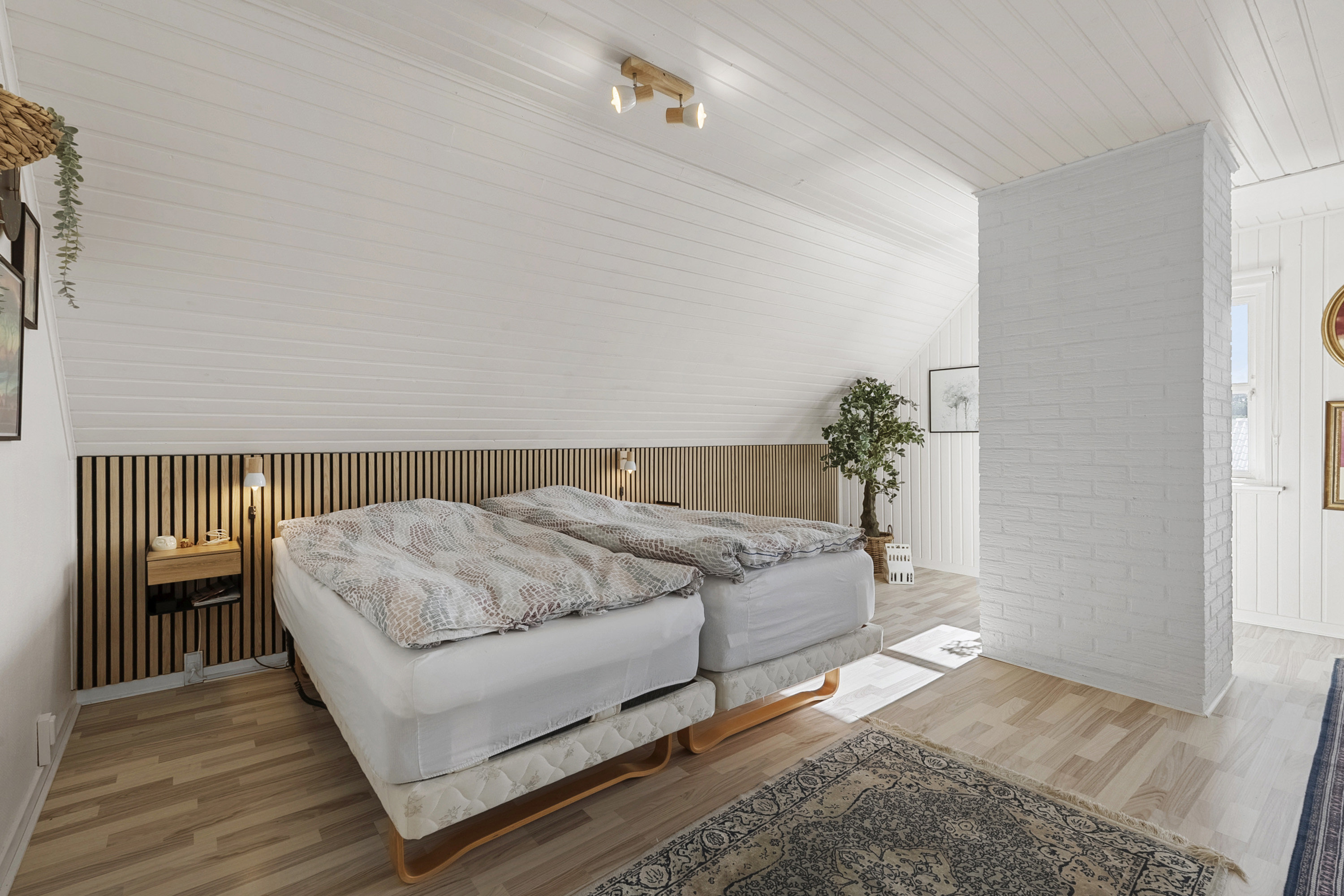 Fremhævet soveværelse billede i fuldskærmstilstand. Billede af Lunden 35, Hjordkær, 6230 Rødekro