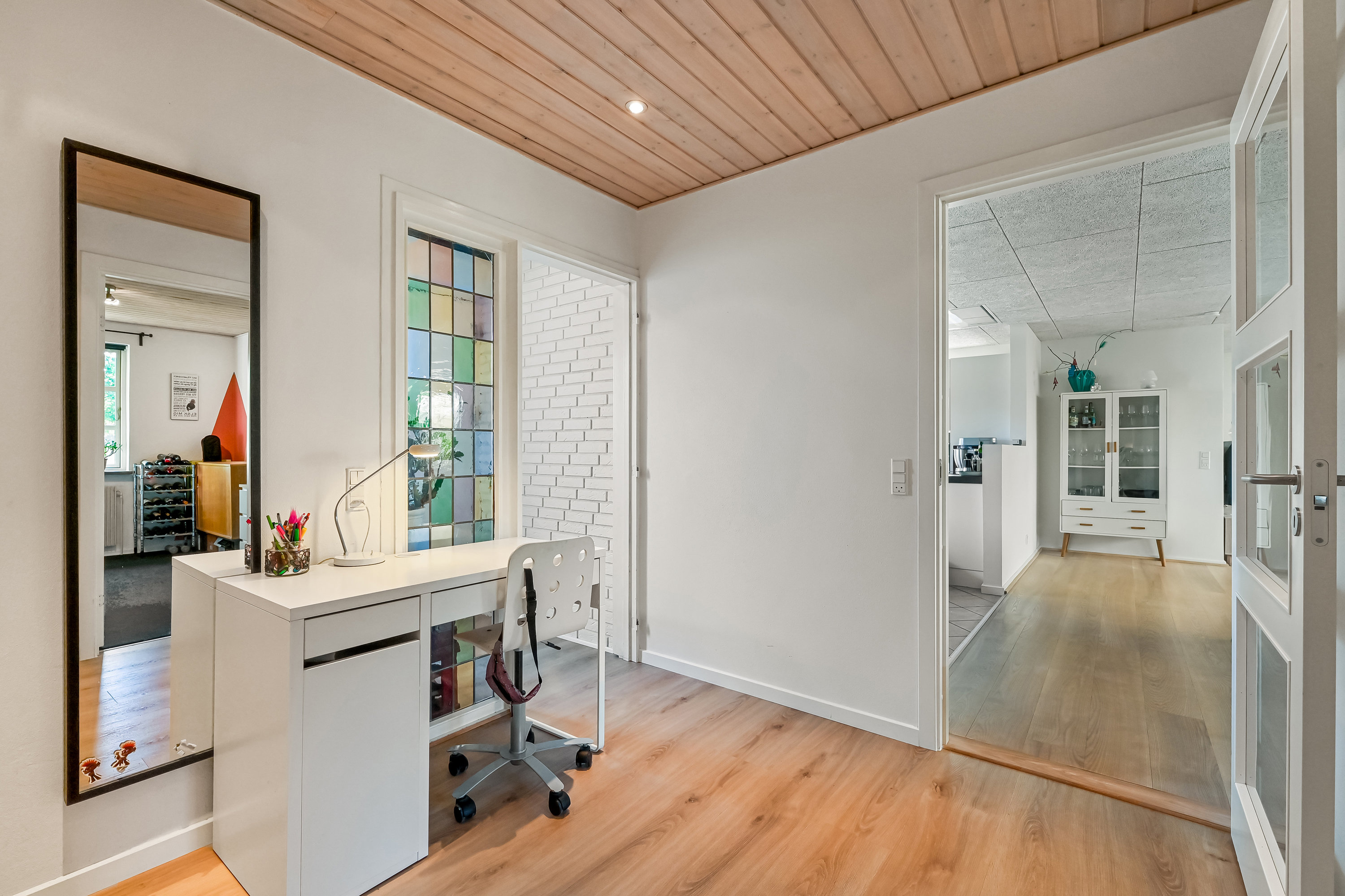 Fremhævet gang billede i fuldskærmstilstand. Billede af Nr. Lindvej 25, Lind, 7400 Herning