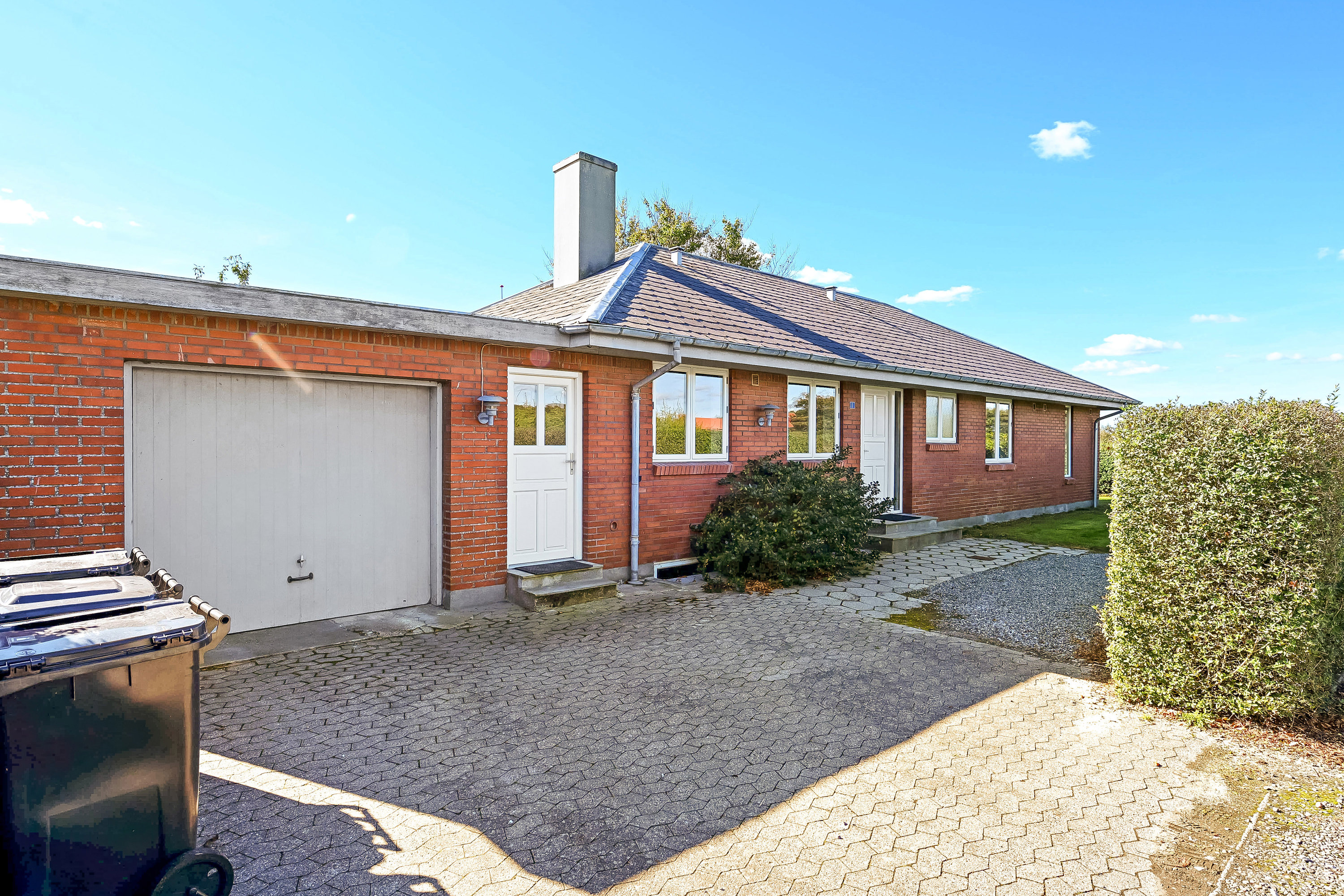 Miniaturebillede 1: ejendommen. Billede af Gåsebakken 1, Hostrup, 6710 Esbjerg V