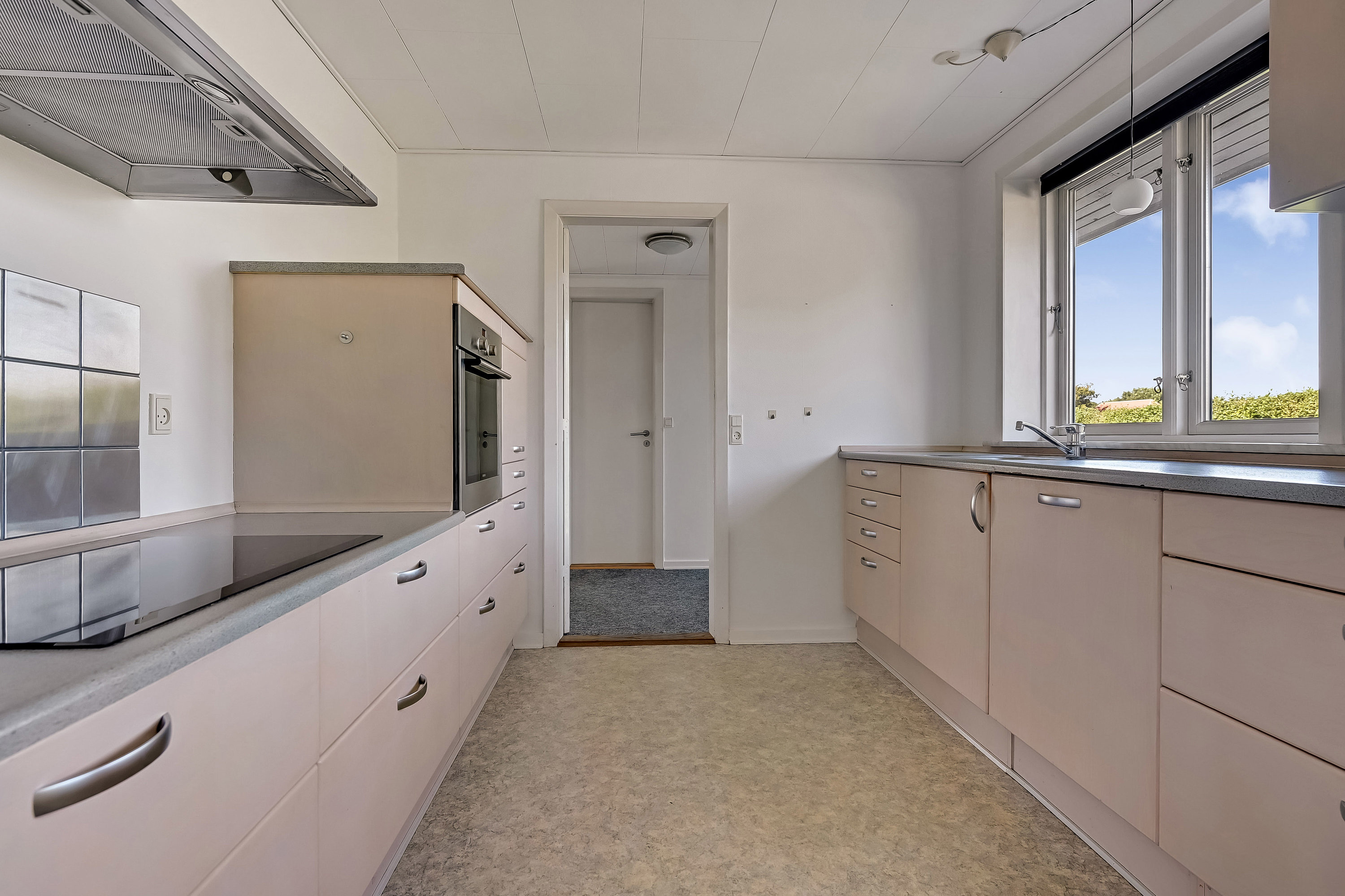 Fremhævet køkken billede i fuldskærmstilstand. Billede af Gåsebakken 1, Hostrup, 6710 Esbjerg V