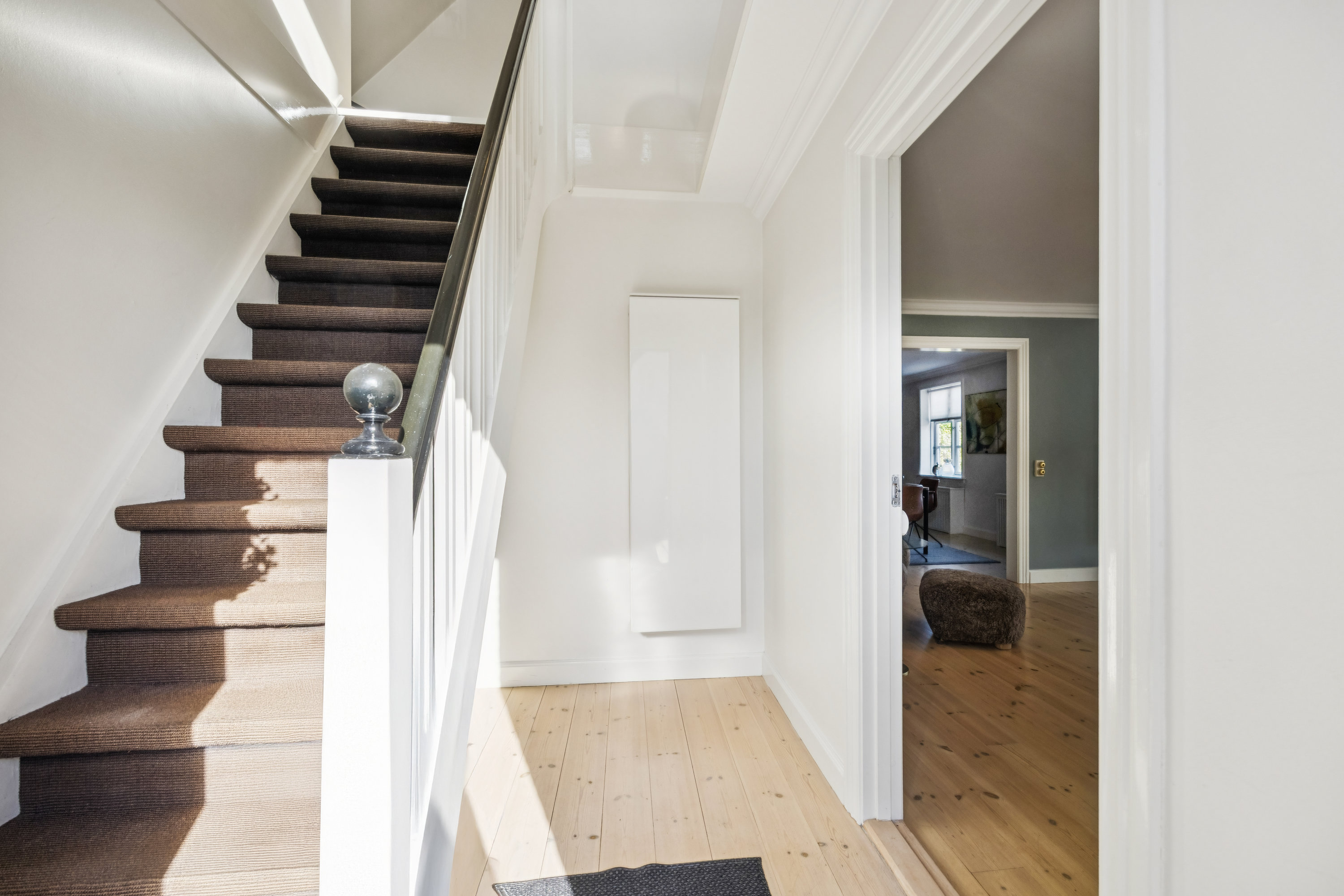 Fremhævet gang billede i fuldskærmstilstand. Billede af Grønningen 5, 9310 Vodskov