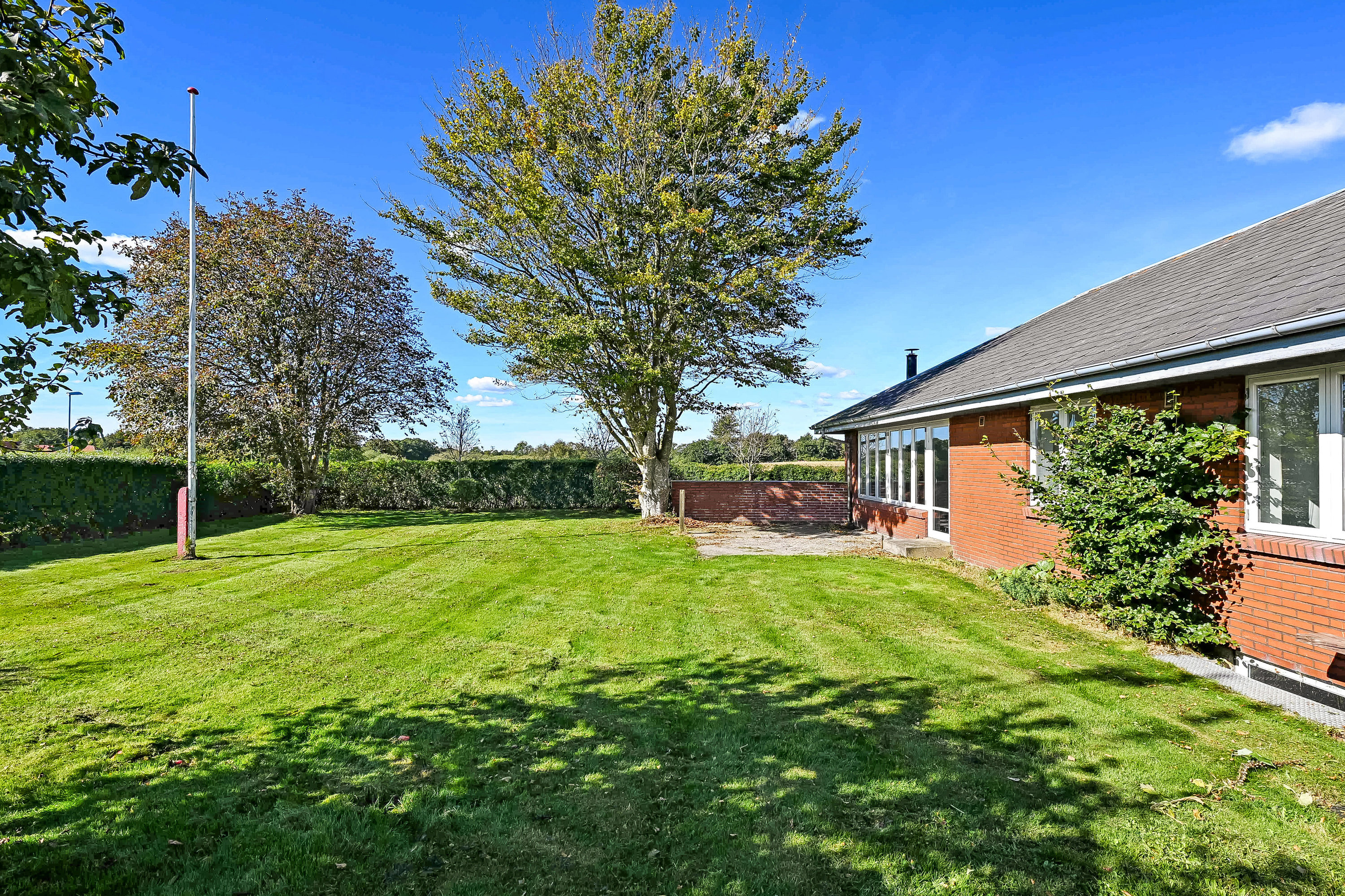 Fremhævet have billede i fuldskærmstilstand. Billede af Gåsebakken 1, Hostrup, 6710 Esbjerg V