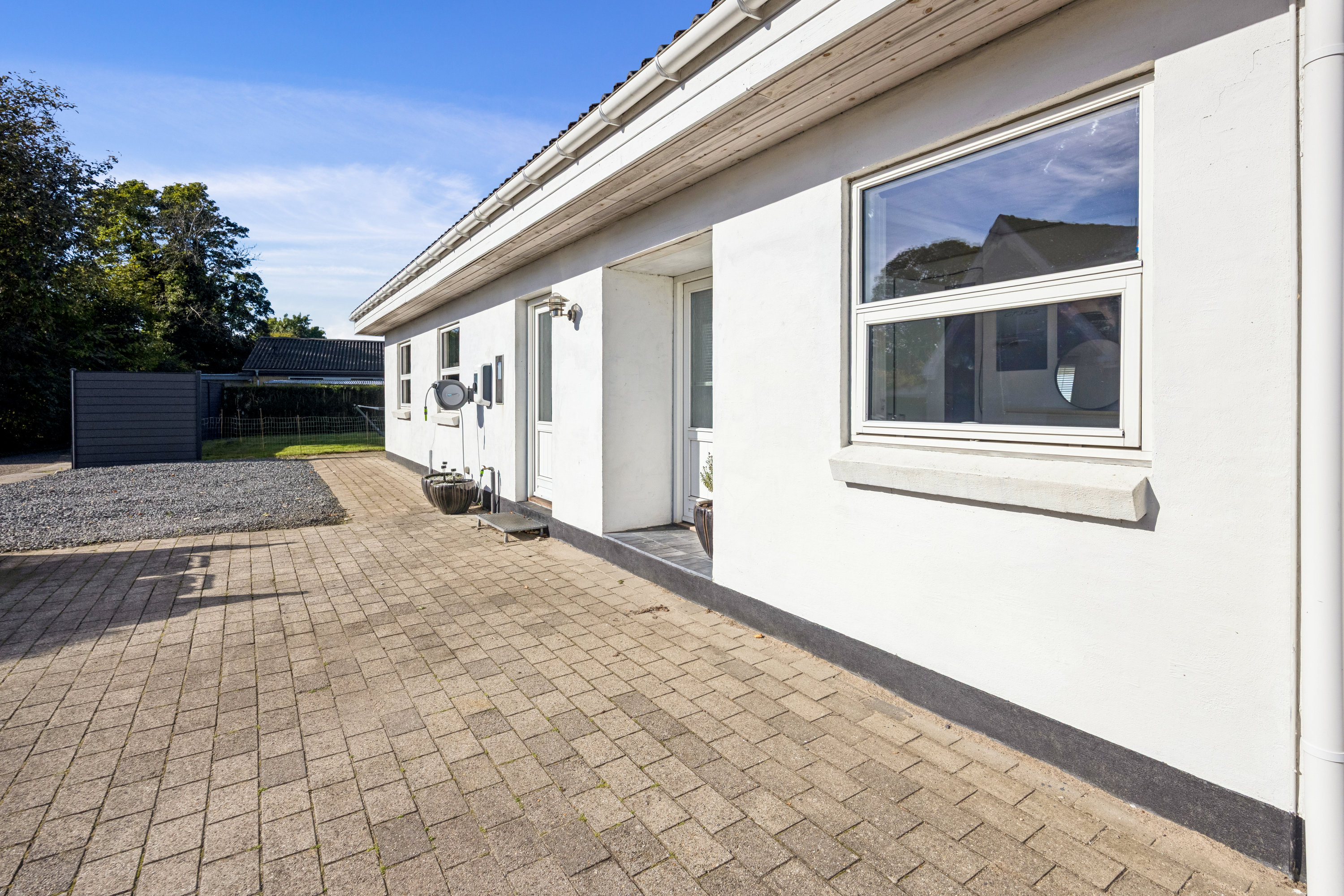 Fremhævet ejendom 1 billede i fuldskærmstilstand. Billede af Kastanie Alle 9, 9320 Hjallerup