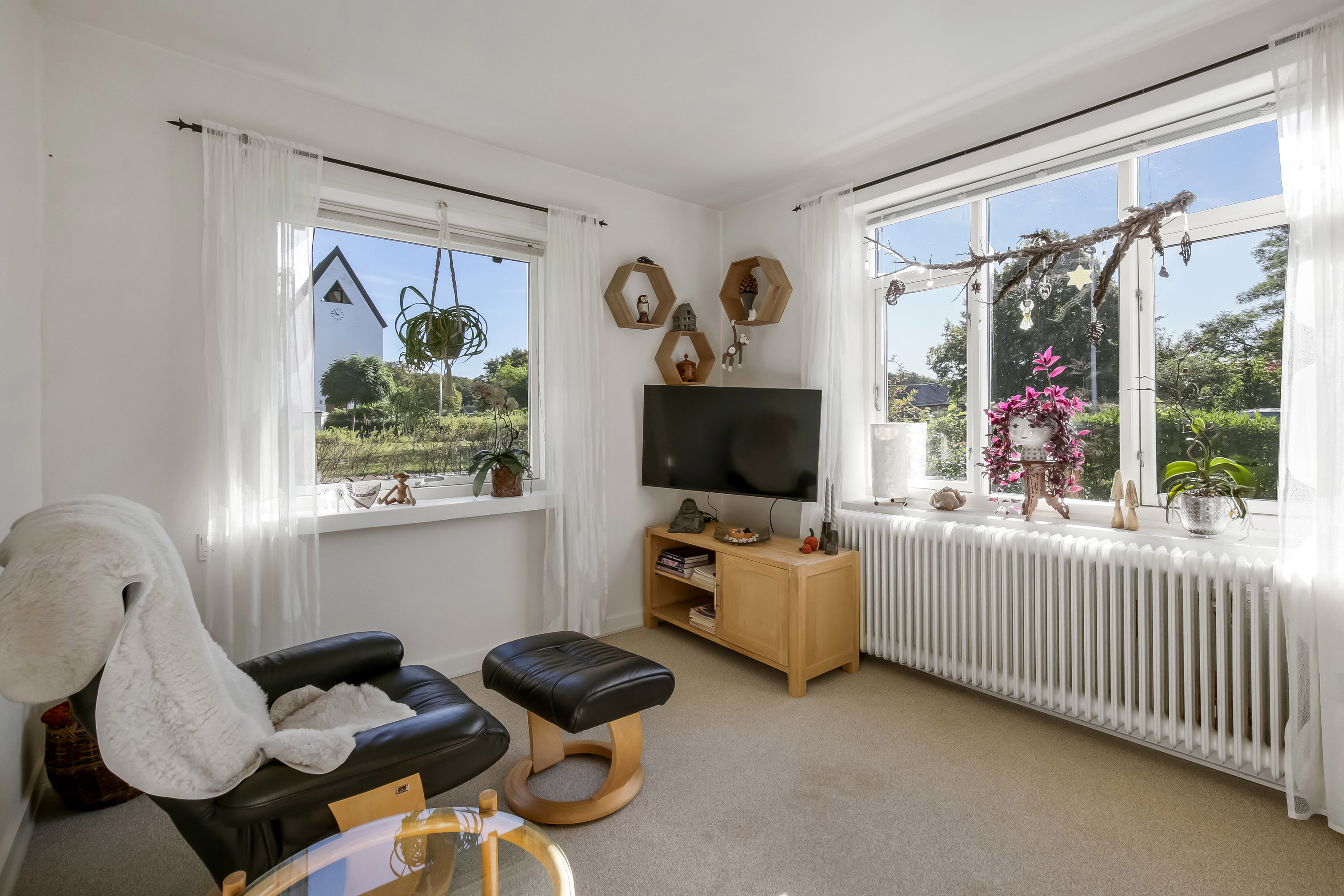 Fremhævet stue billede i fuldskærmstilstand. Billede af Kirkevej 21, Pindstrup, 8550 Ryomgård