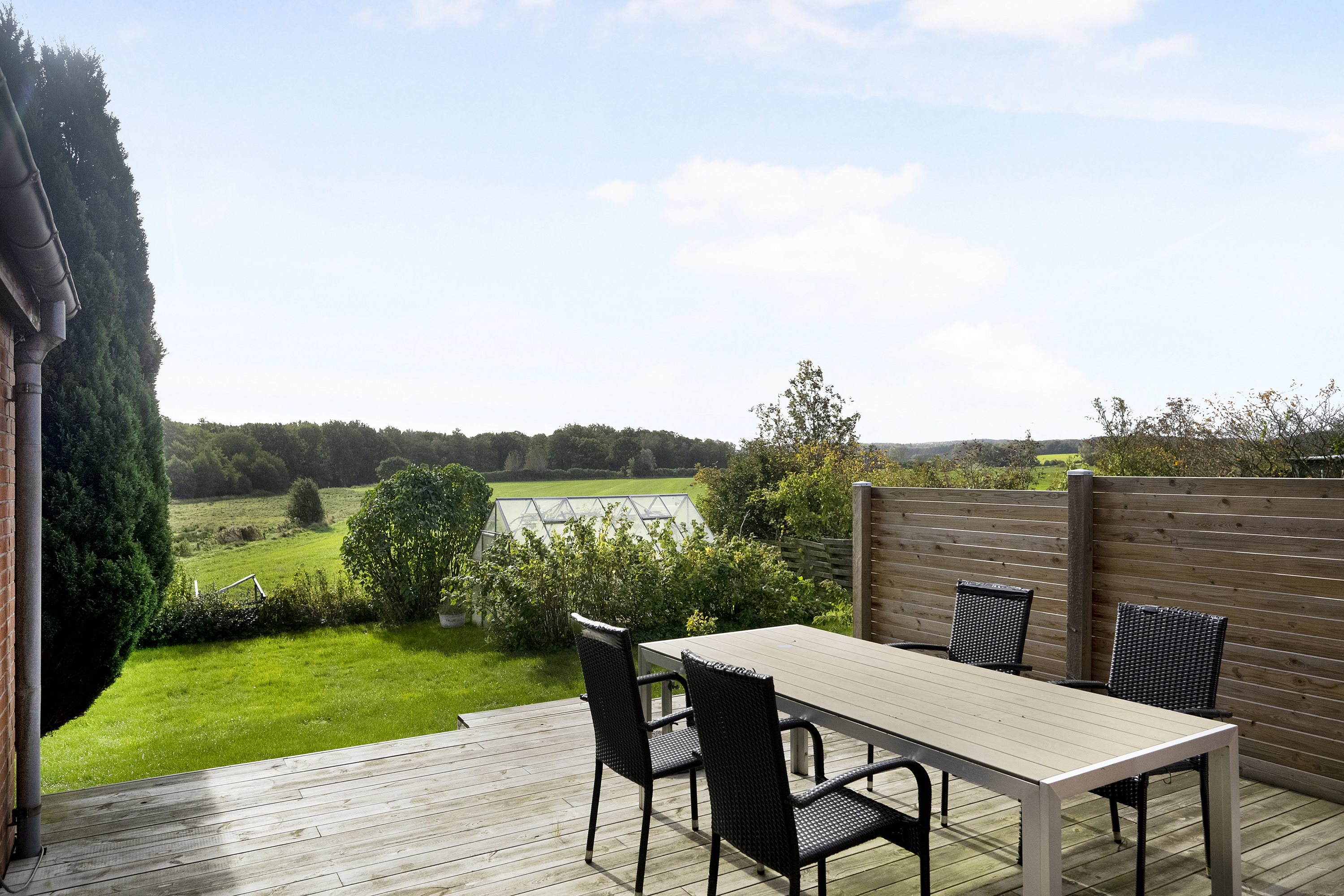 Miniaturebillede 1: terrasse. Billede af Toftekrogen 25, Ø Hæsinge, 5600 Faaborg