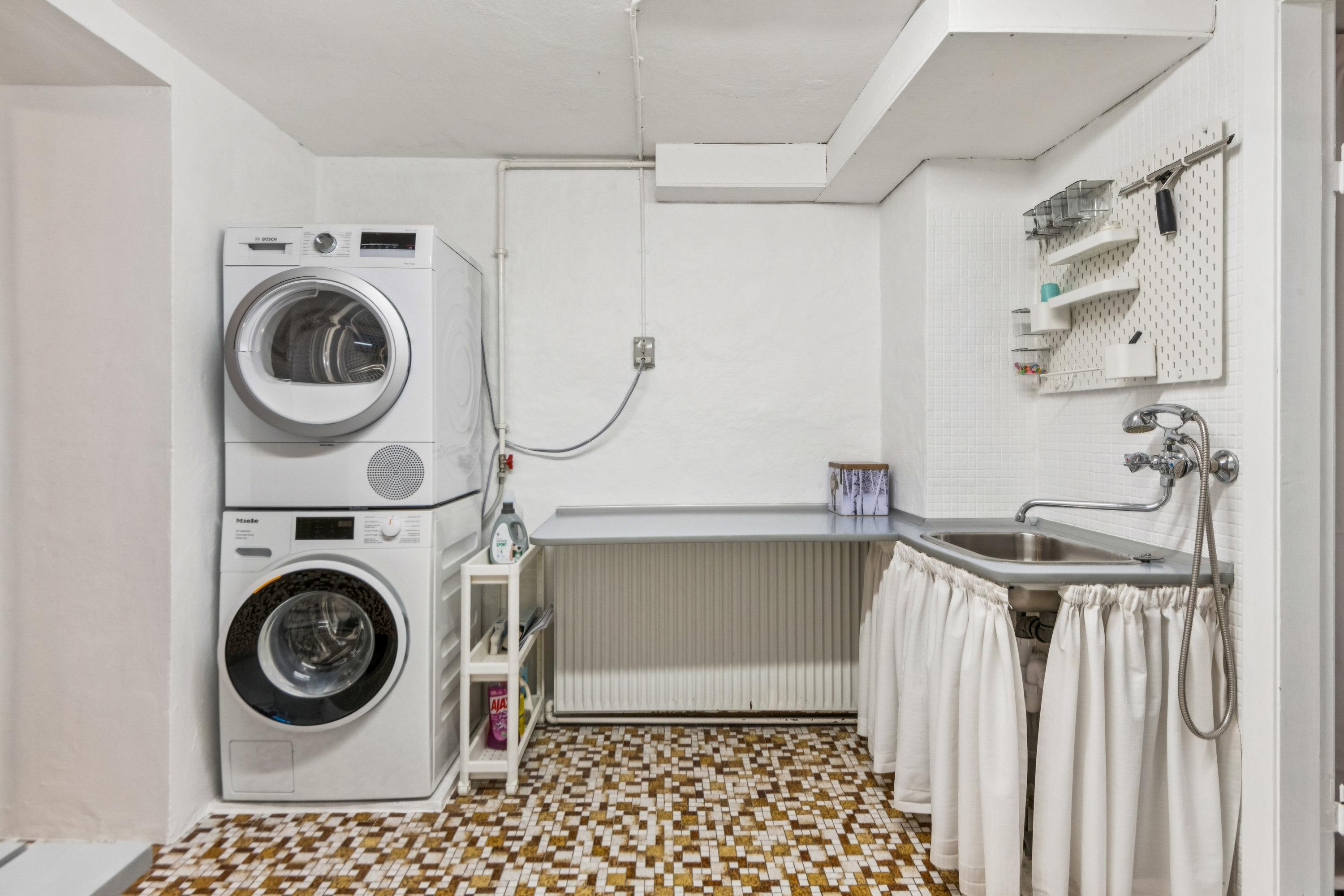 Fremhævet bryggers billede i fuldskærmstilstand. Billede af Højbovej 13, Gug, 9210 Aalborg SØ