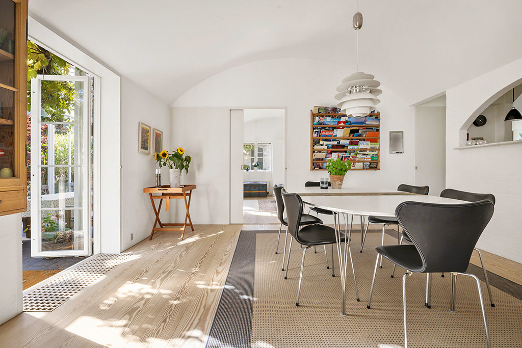 Fremhævet  billede i fuldskærmstilstand. Billede af Sølystparken 15, 2930 Klampenborg