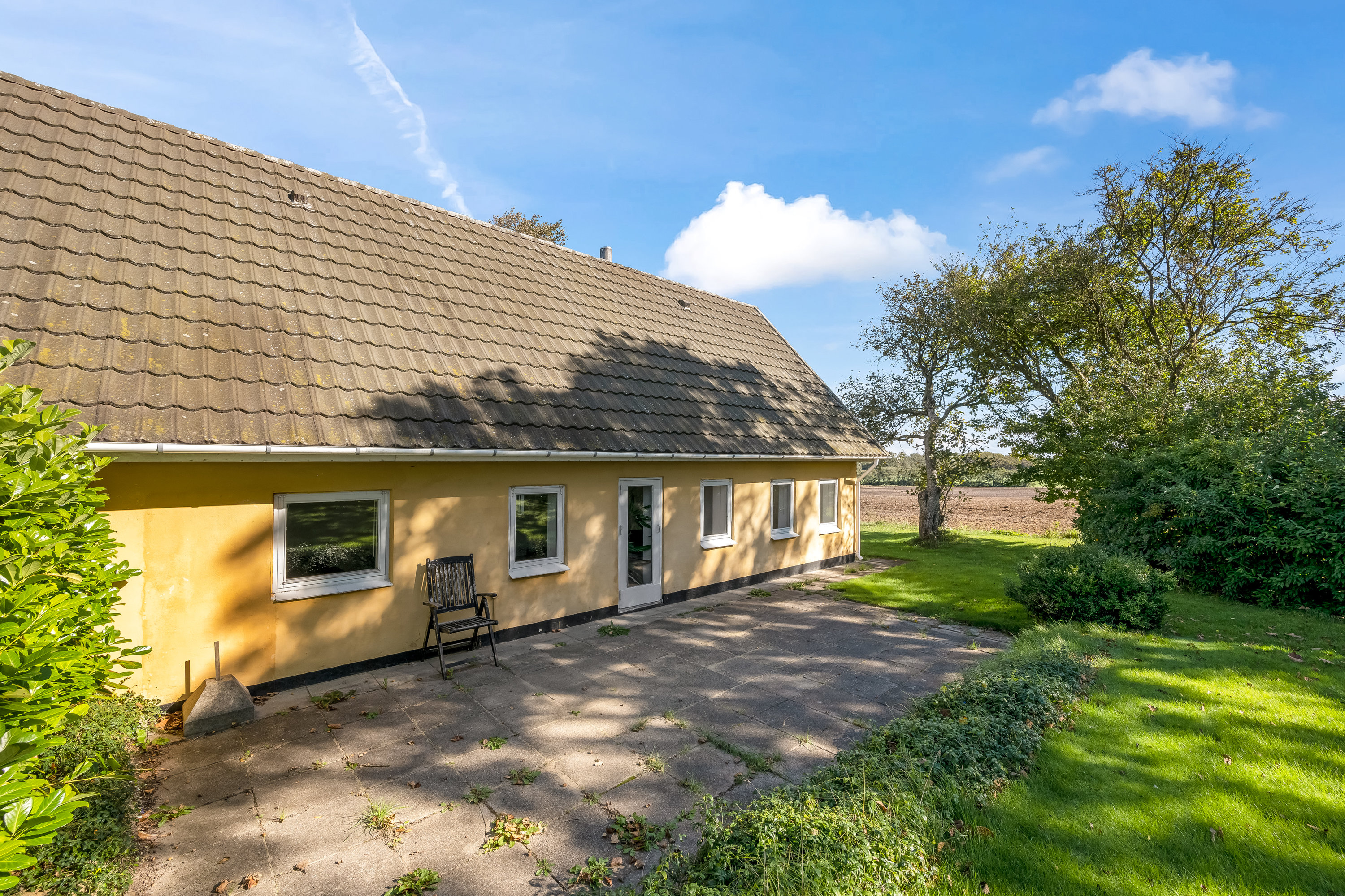 Fremhævet facade billede i fuldskærmstilstand. Billede af Tøstrupvej 29, Ådum, 6880 Tarm