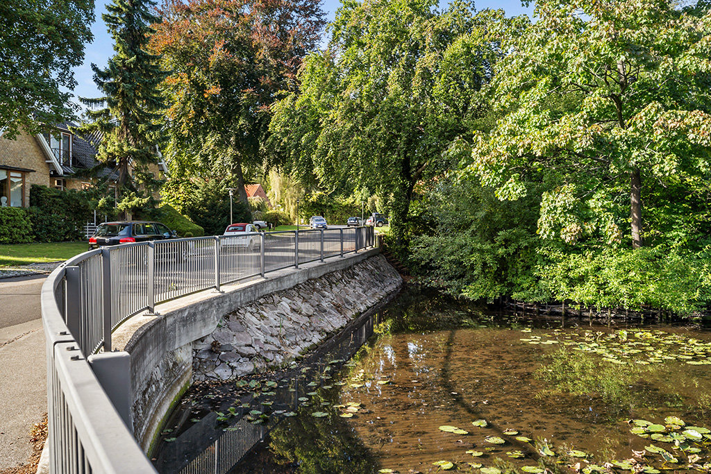 Fremhævet  billede i fuldskærmstilstand. Billede af Sølystparken 15, 2930 Klampenborg