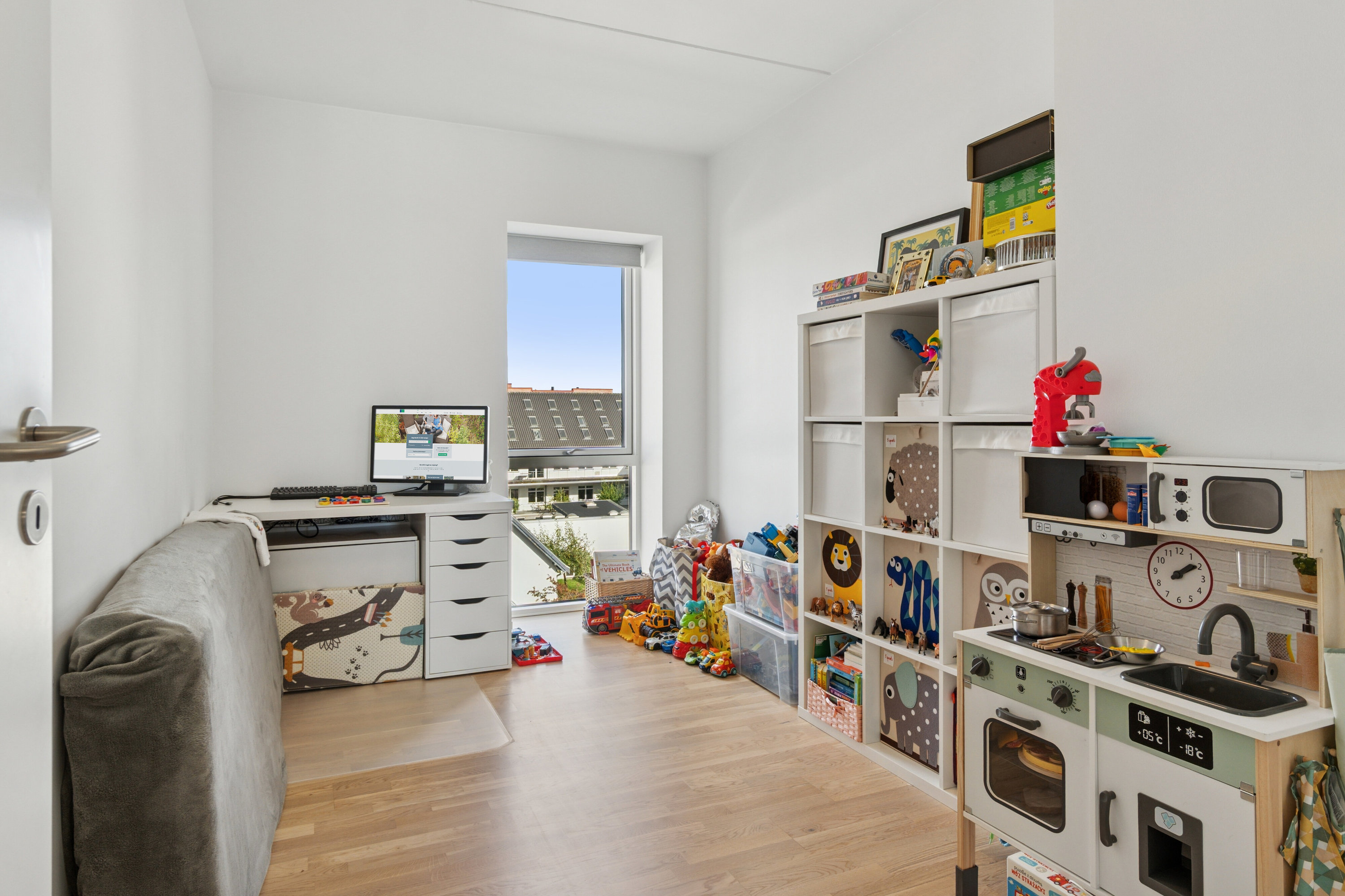 Fremhævet børneværelse billede i fuldskærmstilstand. Billede af Kirkebjerg Parkvej 10A, 3. tv., 2605 Brøndby