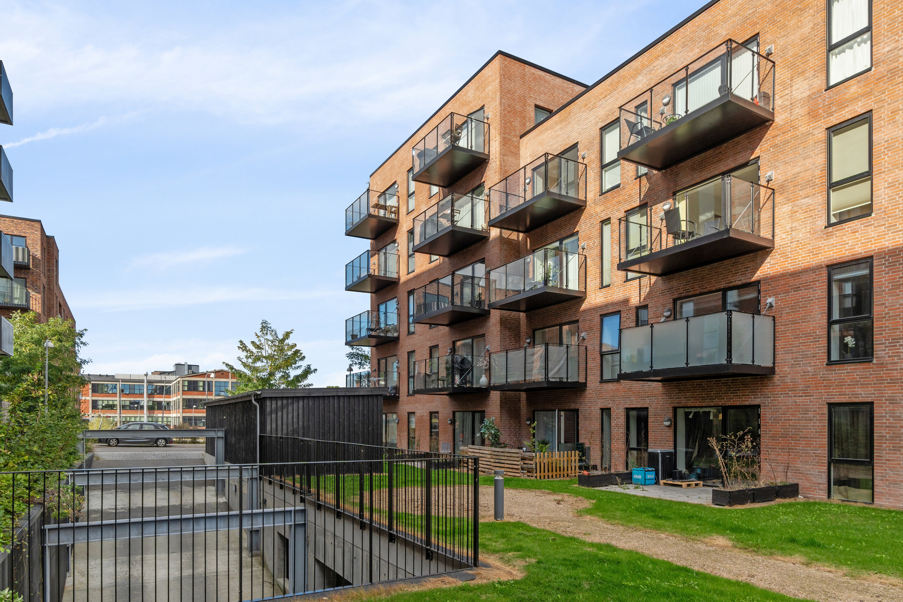 Fremhævet udendørs billede i fuldskærmstilstand. Billede af Kirkebjerg Parkvej 10A, 3. tv., 2605 Brøndby