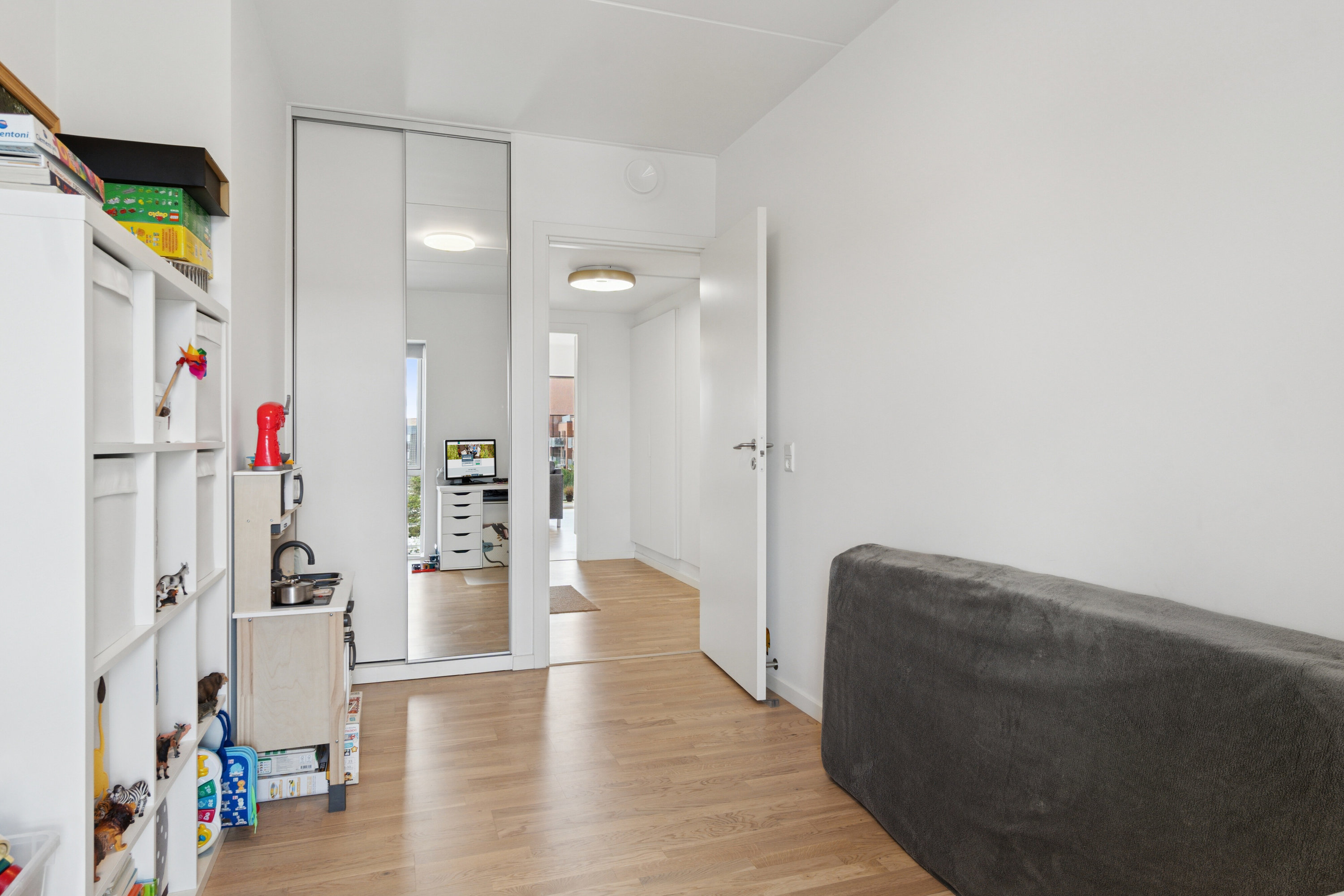 Fremhævet børneværelse billede i fuldskærmstilstand. Billede af Kirkebjerg Parkvej 10A, 3. tv., 2605 Brøndby