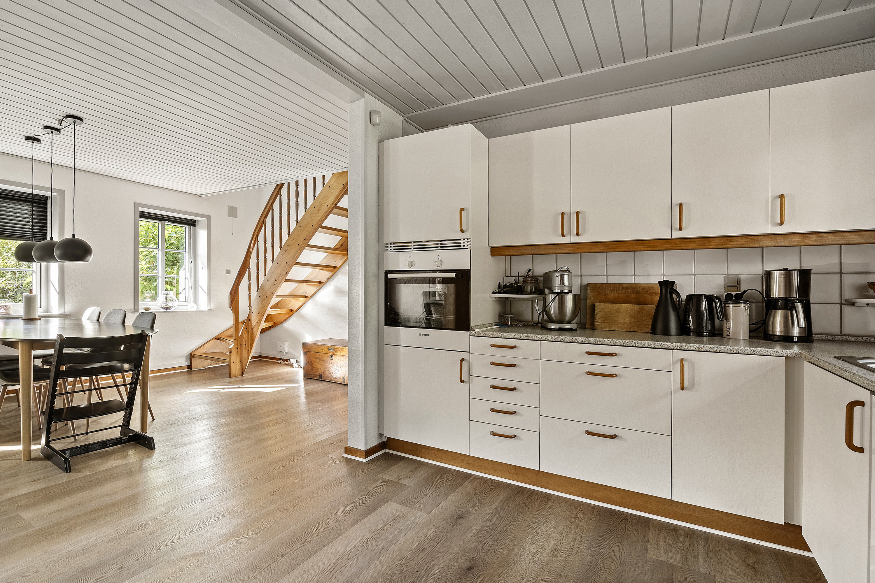 Fremhævet køkken billede i fuldskærmstilstand. Billede af Neder Hallumvej 91, Kvong, 6800 Varde