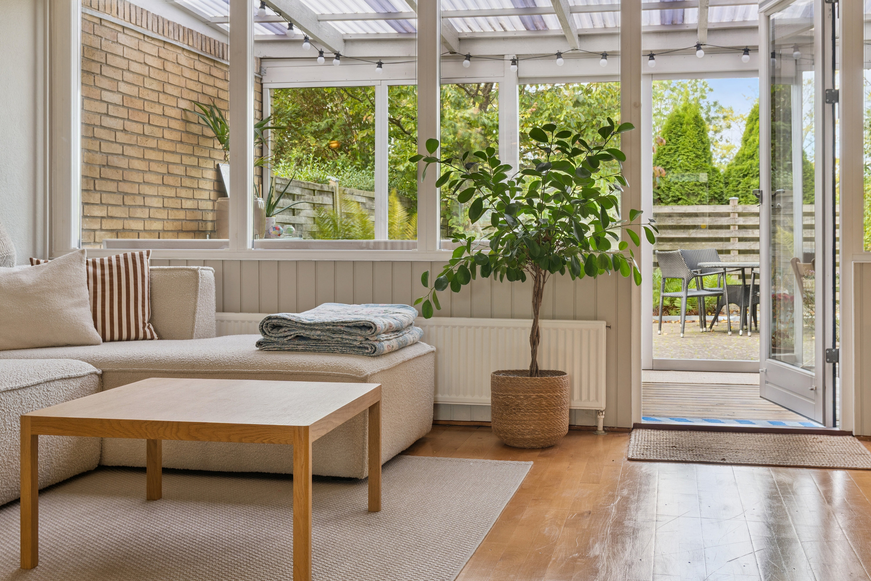 Fremhævet stue billede i fuldskærmstilstand. Billede af Tjørnehusene 20, 2600 Glostrup