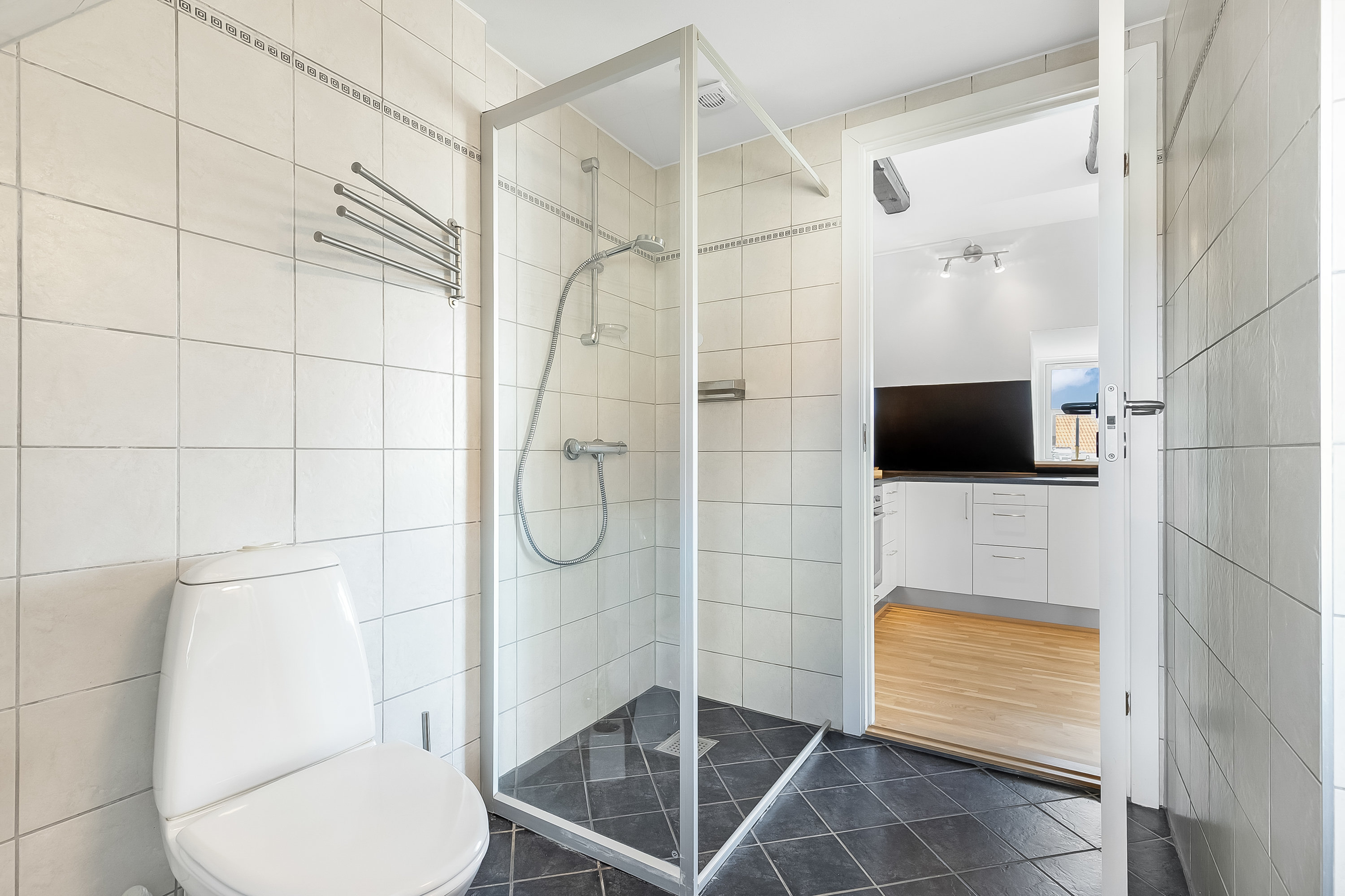 Fremhævet badeværelse billede i fuldskærmstilstand. Billede af Udsigten 22, 2., 6000 Kolding