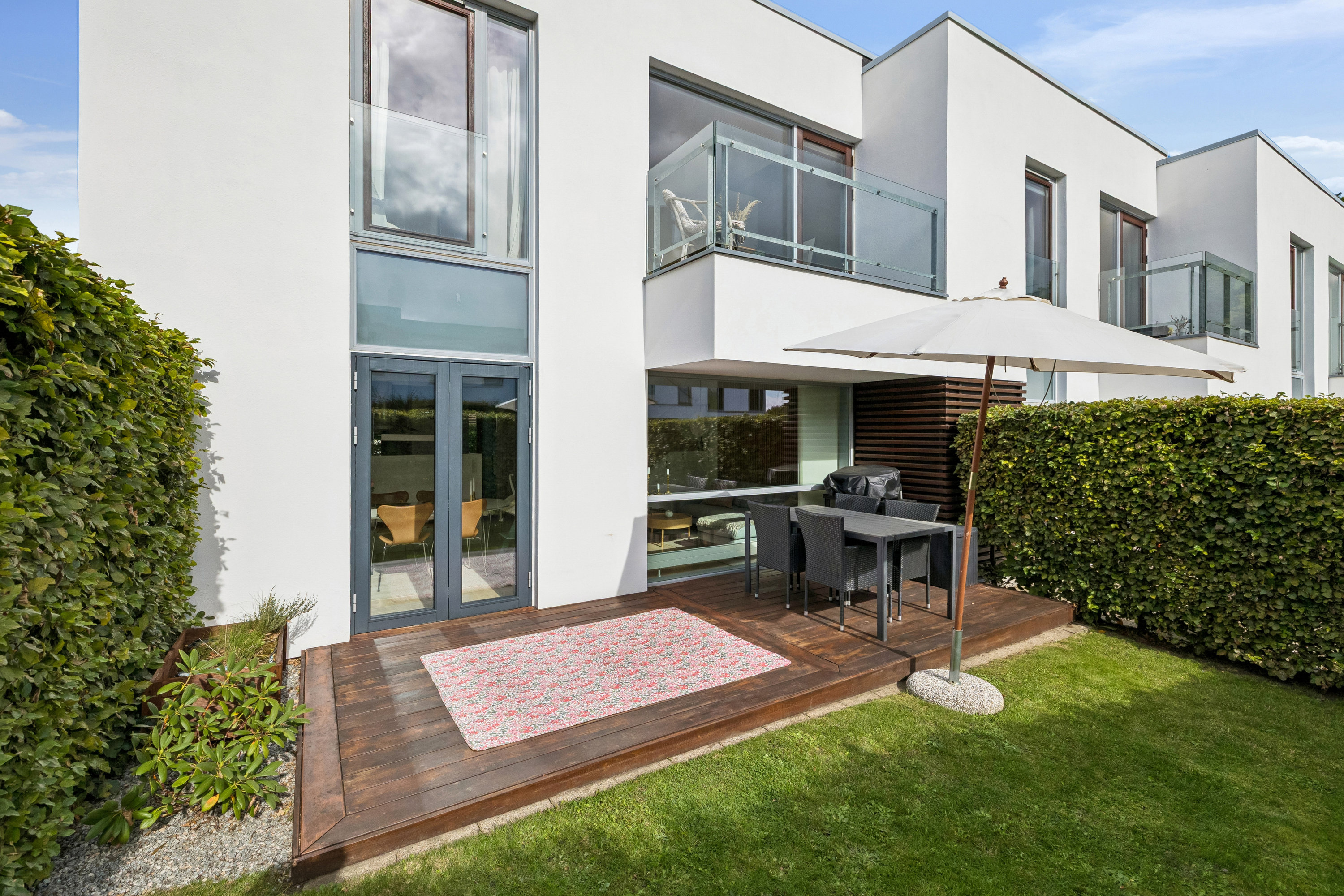 Fremhævet terrasse billede i fuldskærmstilstand. Billede af Kongefolden 37, Skanderborg Bakker, 8660 Skanderborg