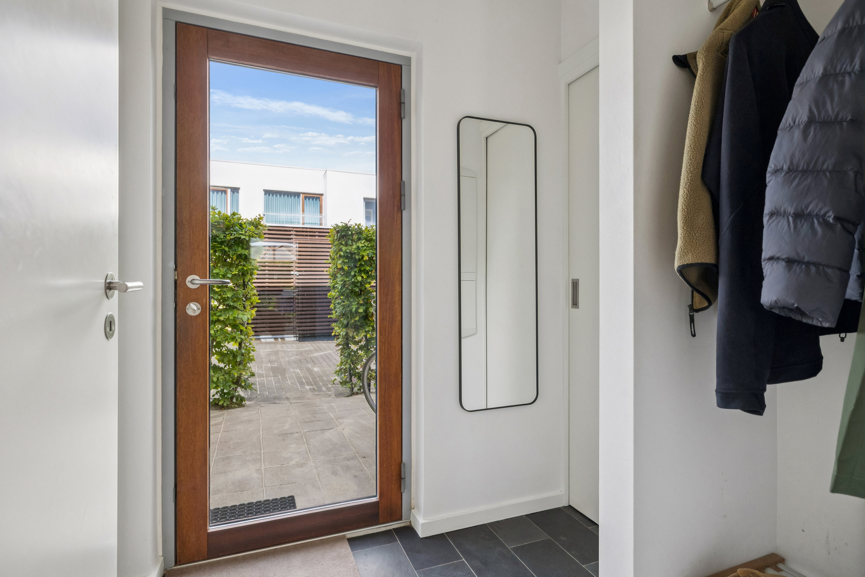 Fremhævet entré billede i fuldskærmstilstand. Billede af Kongefolden 37, Skanderborg Bakker, 8660 Skanderborg