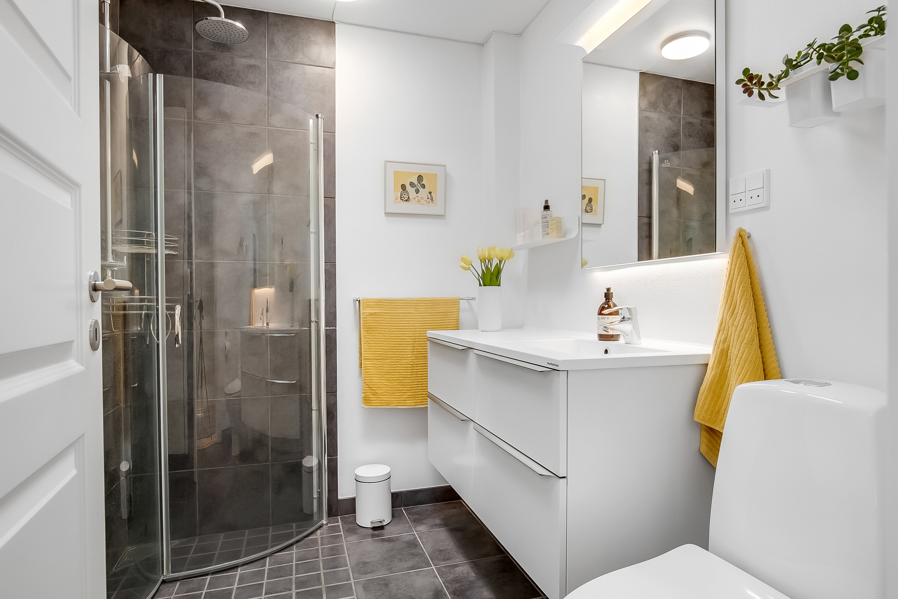 Fremhævet badeværelse billede i fuldskærmstilstand. Billede af Terrasseparken 19, Strandhuse, 6000 Kolding