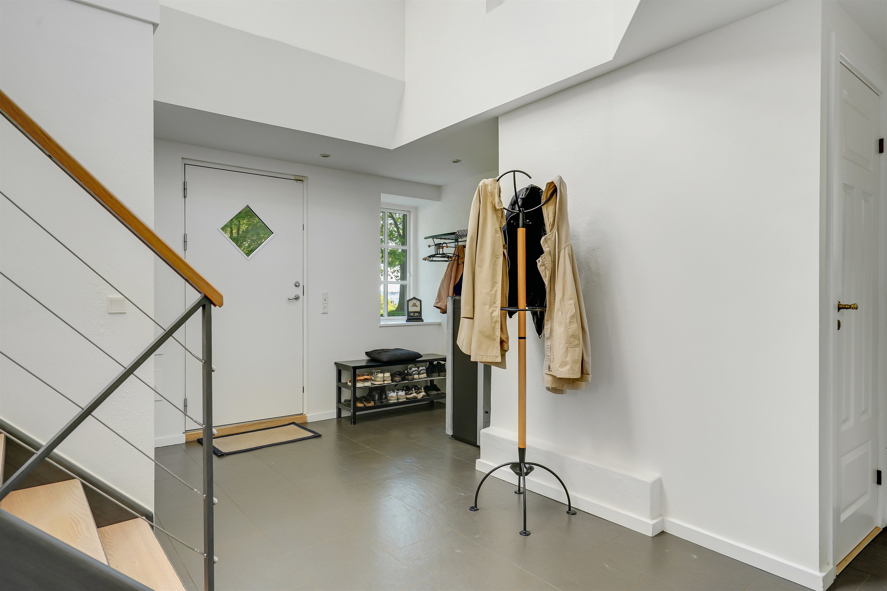 Fremhævet hall billede i fuldskærmstilstand. Billede af Munkemøllevej 6, 6300 Gråsten