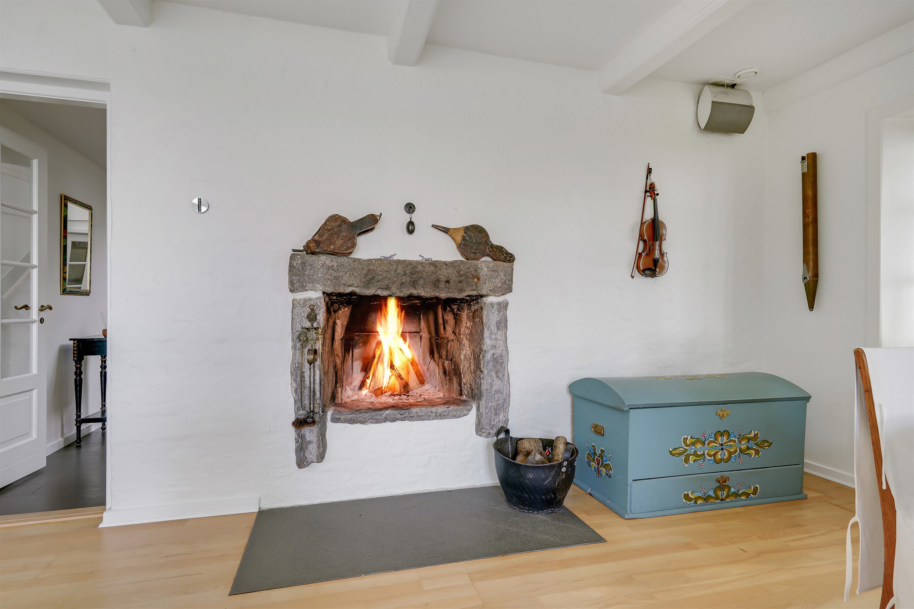 Fremhævet stue billede i fuldskærmstilstand. Billede af Munkemøllevej 6, 6300 Gråsten