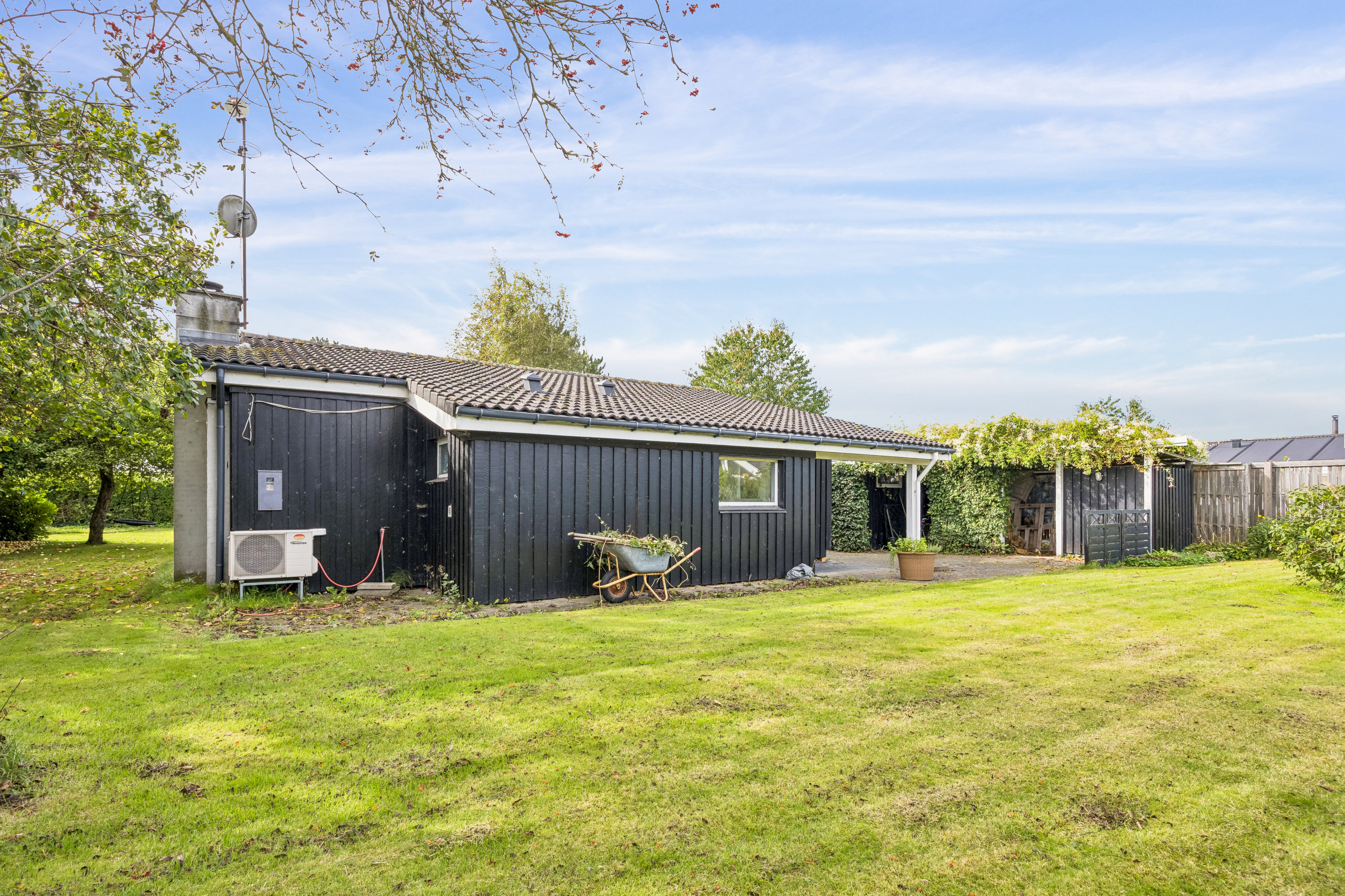 Fremhævet ejendom 1 billede i fuldskærmstilstand. Billede af Skrænten 25, 4600 Køge