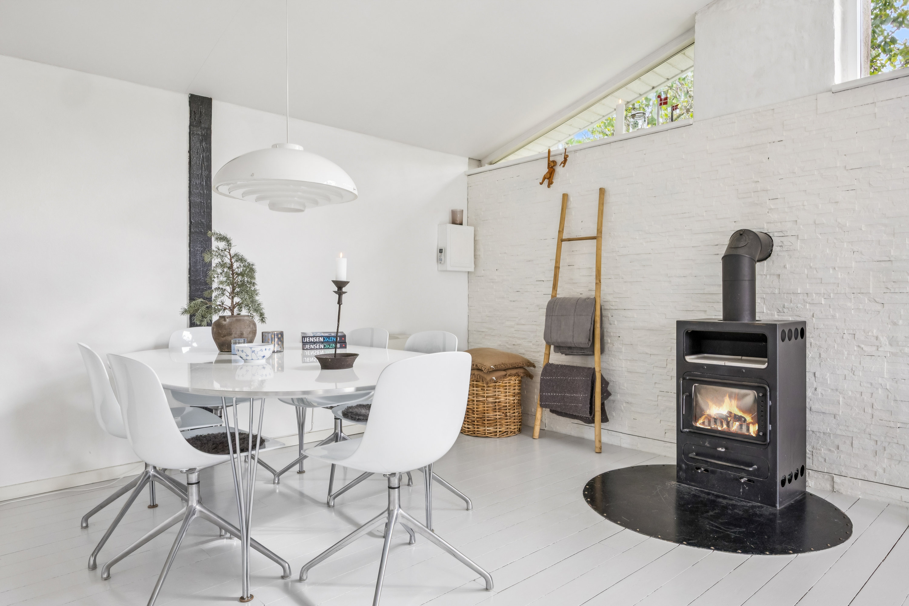 Fremhævet stue billede i fuldskærmstilstand. Billede af Skrænten 25, 4600 Køge