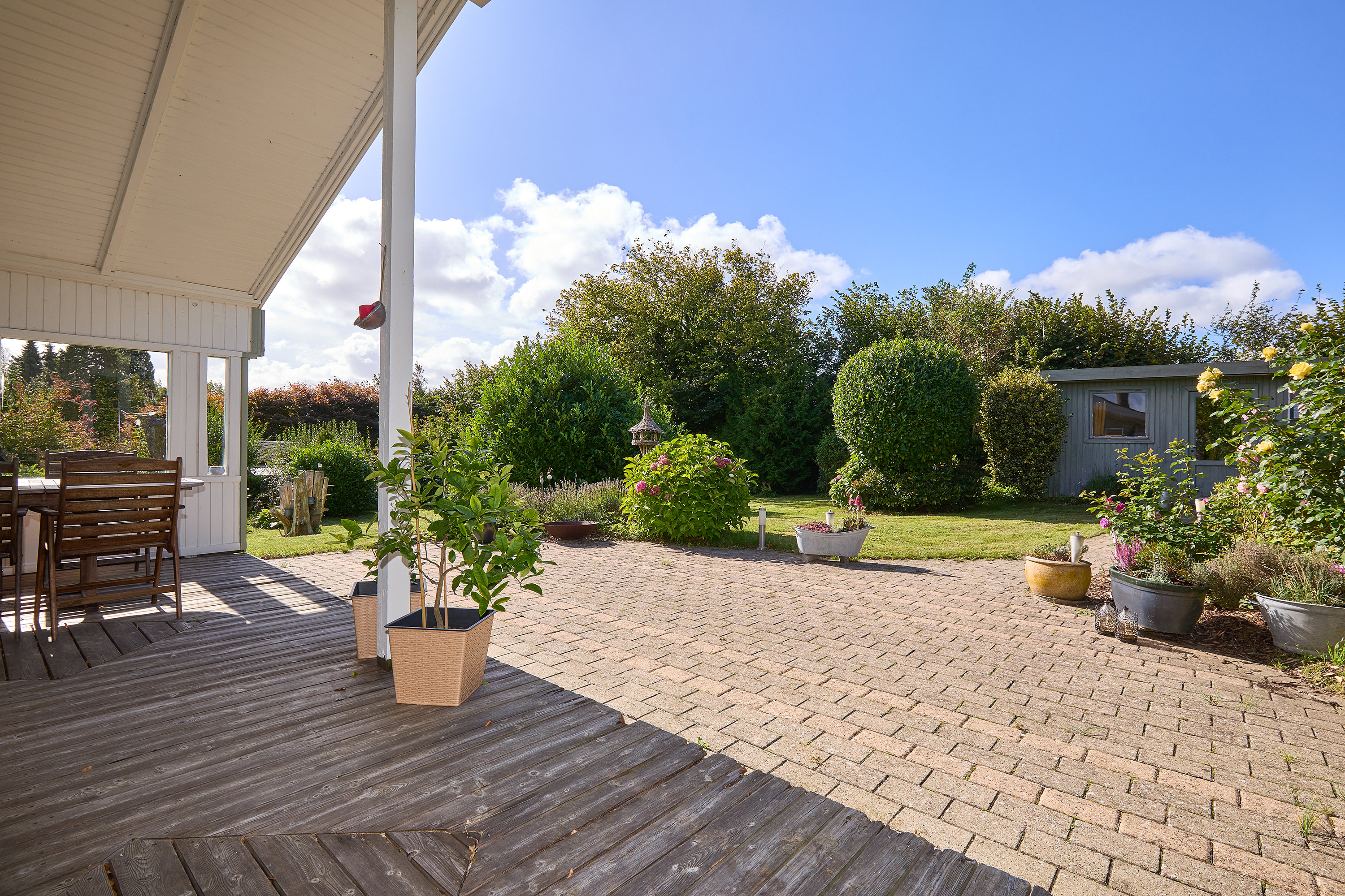 Fremhævet terrasse billede i fuldskærmstilstand. Billede af Langs Hegnet 14, 3310 Ølsted